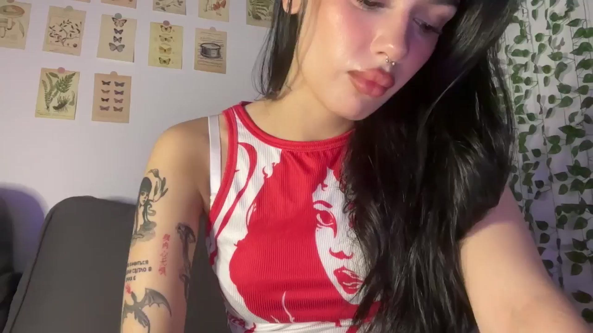 Gallery image thumbnail from mayflowwer's myfreecams stream on, 08/28/2024, 05:42 image 1 of 20