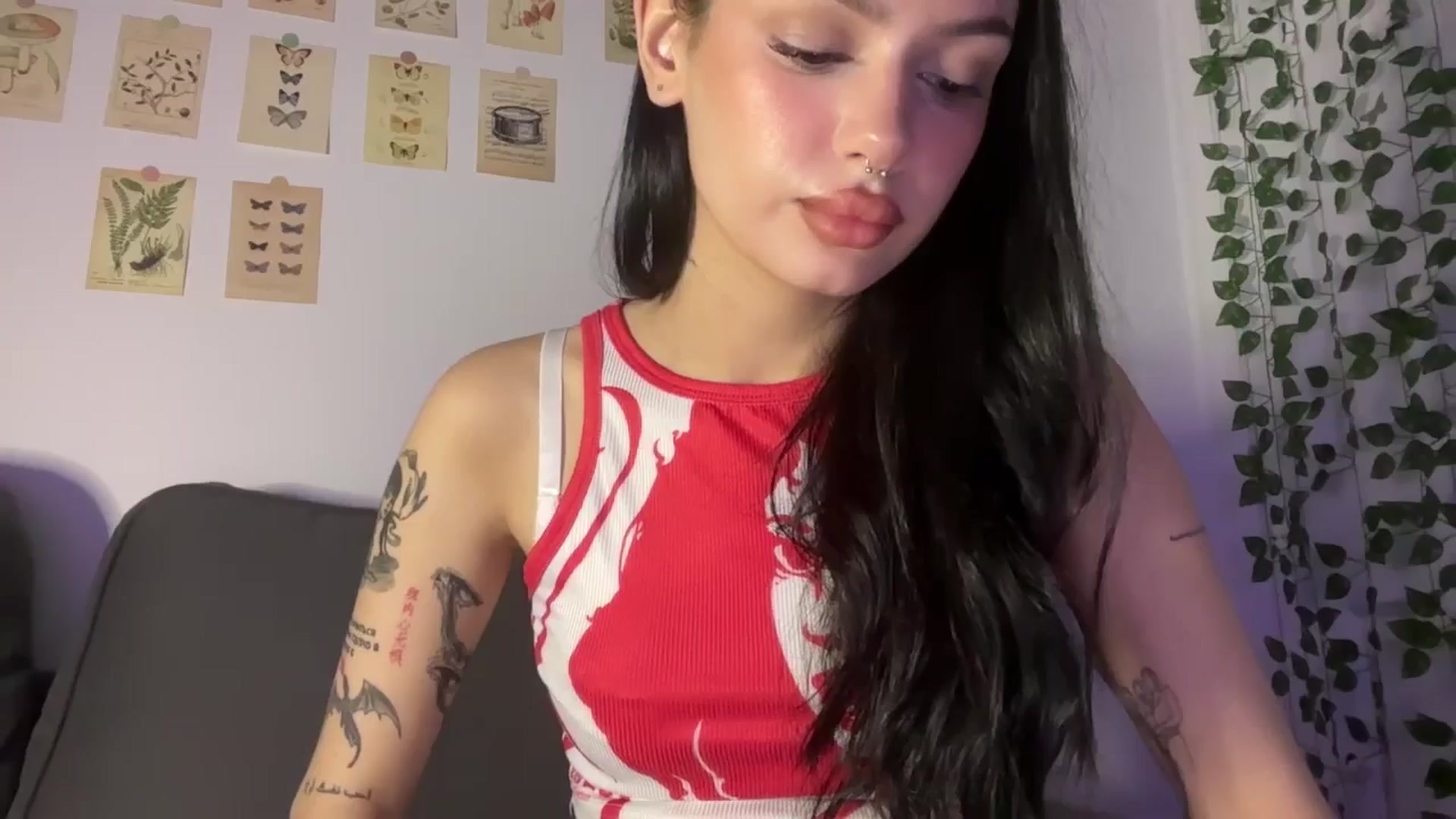 Gallery image thumbnail from mayflowwer's myfreecams stream on, 08/28/2024, 05:42 image 4 of 20