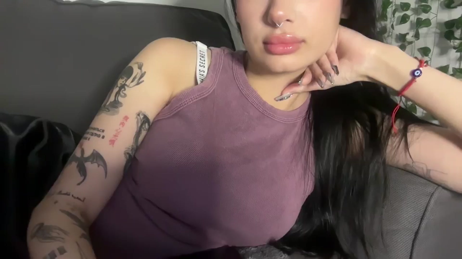 Gallery image thumbnail from mayflowwer's myfreecams stream on, 10/30/2024, 07:40 image 18 of 20