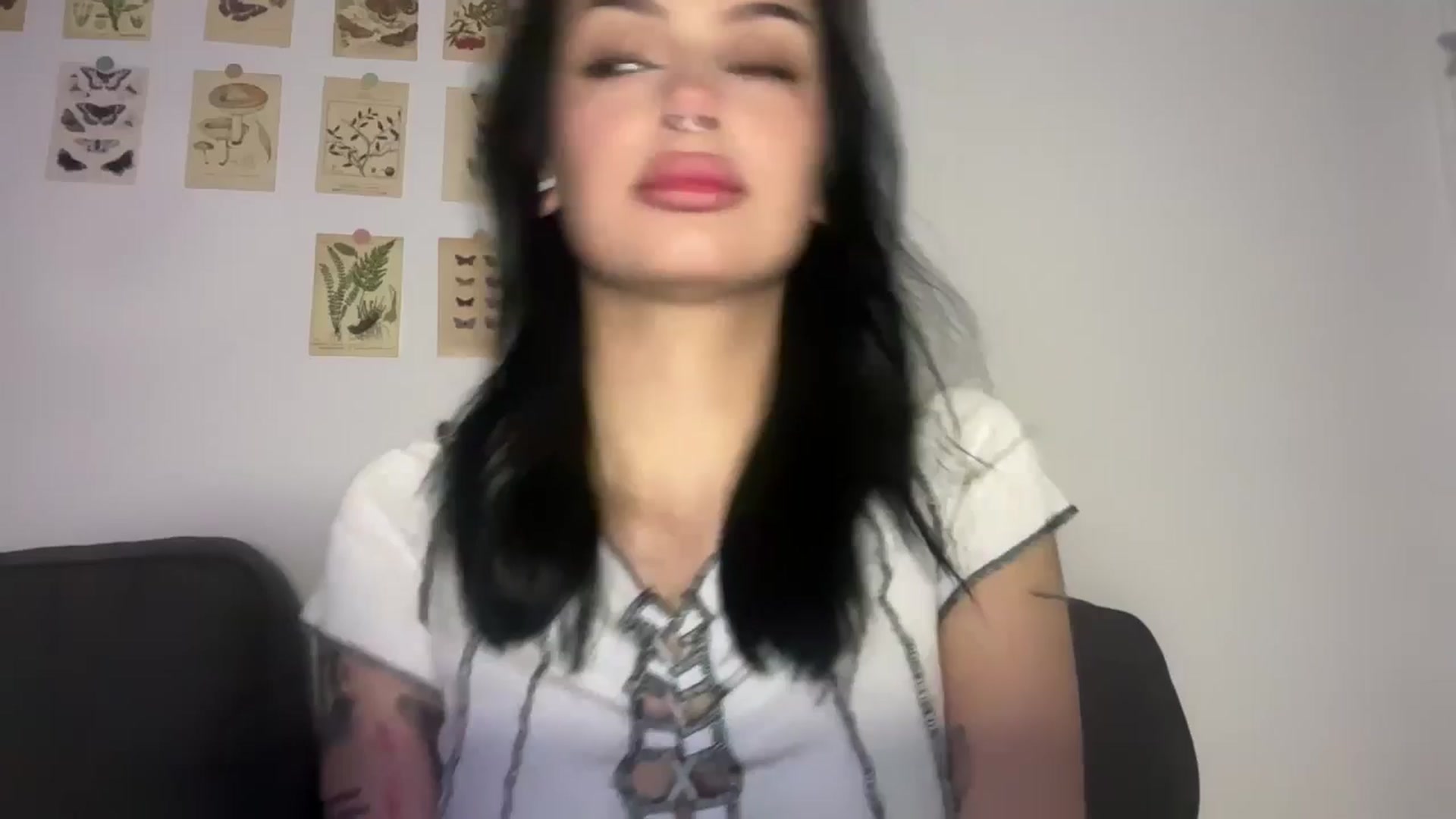 Gallery image thumbnail from mayflowwer's myfreecams stream on, 11/25/2024, 06:53 image 1 of 20