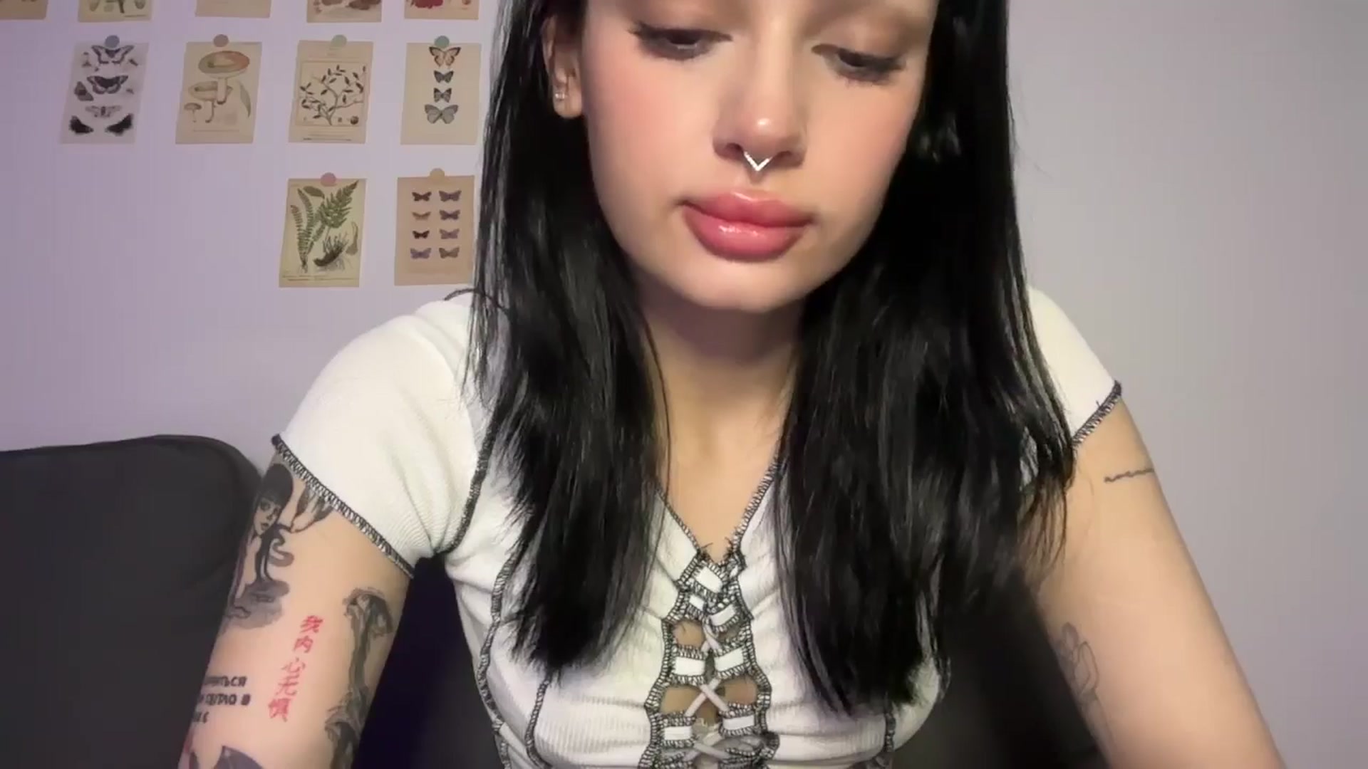 Gallery image thumbnail from mayflowwer's myfreecams stream on, 12/10/2024, 07:53 image 14 of 20