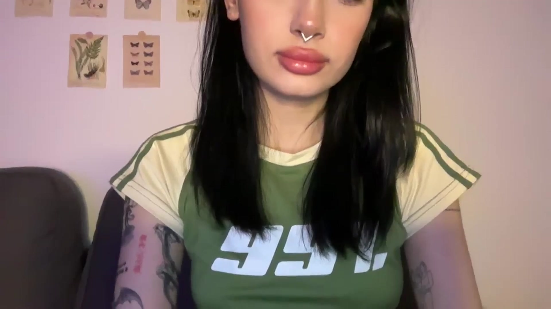 Gallery image thumbnail from mayflowwer's myfreecams stream on, 12/18/2024, 07:46 image 18 of 20