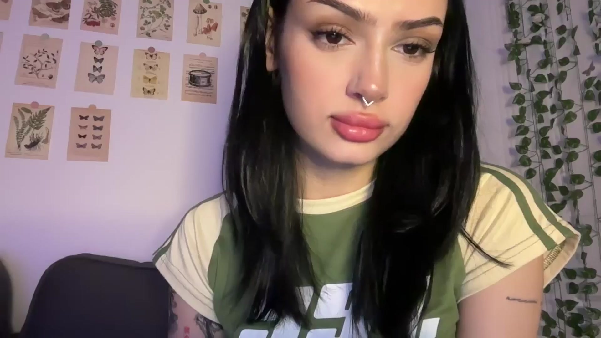 Gallery image thumbnail from mayflowwer's myfreecams stream on, 12/18/2024, 08:30 image 16 of 20