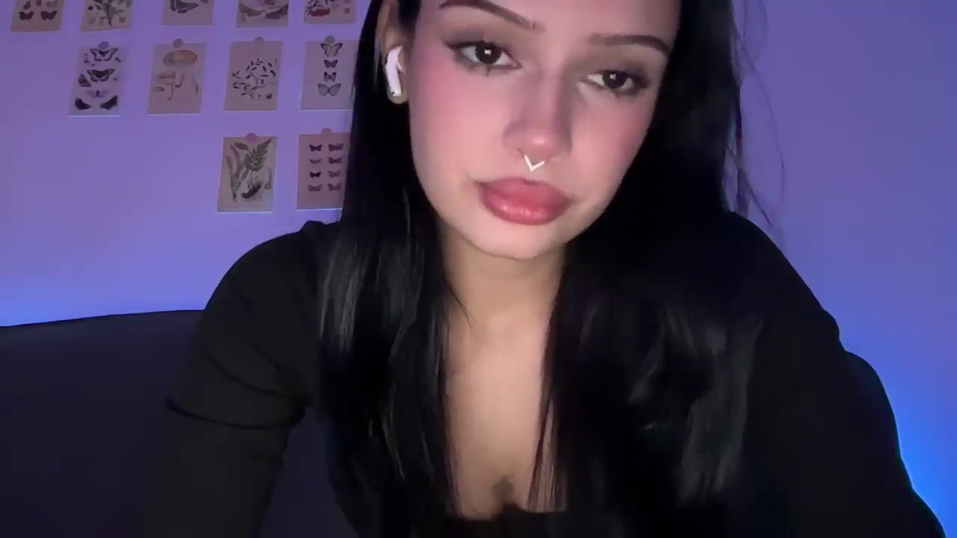 Gallery image thumbnail from mayflowwer's myfreecams stream on, 05/07/2025, 23:45 image 15 of 20