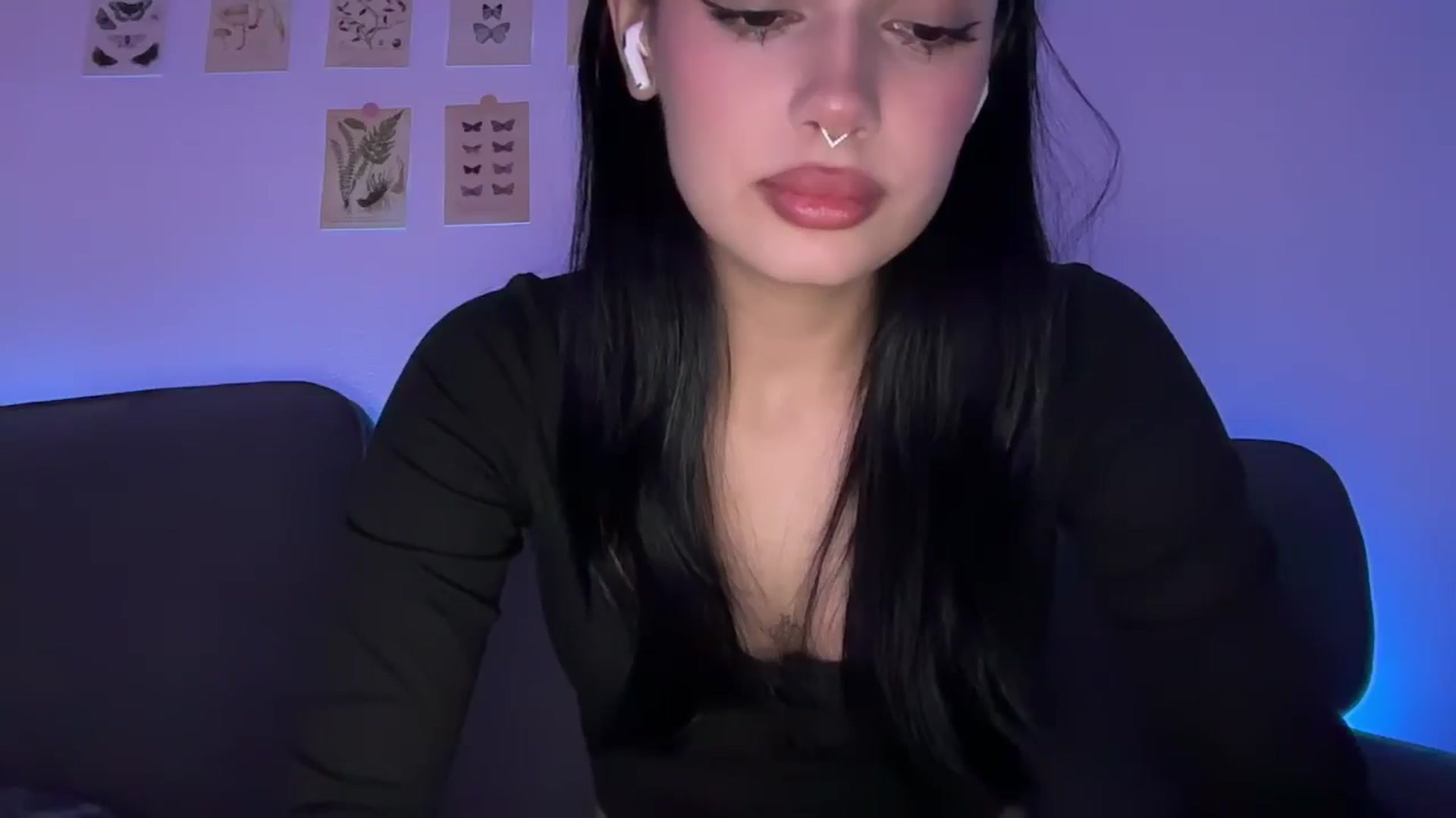 Gallery image thumbnail from mayflowwer's myfreecams stream on, 05/07/2025, 23:45 image 12 of 20