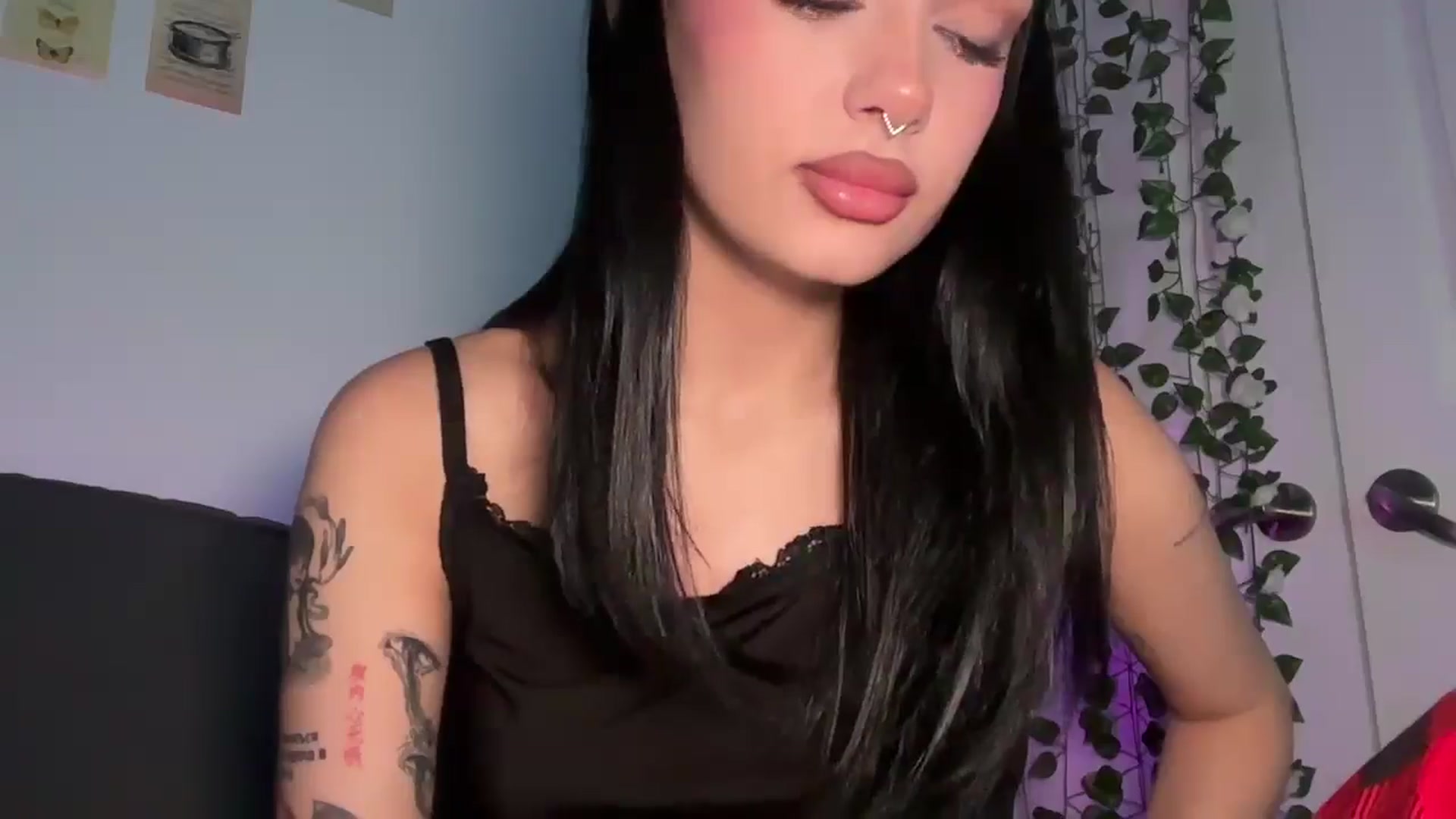Gallery image thumbnail from mayflowwer's myfreecams stream on, 05/29/2025, 05:48 image 3 of 20