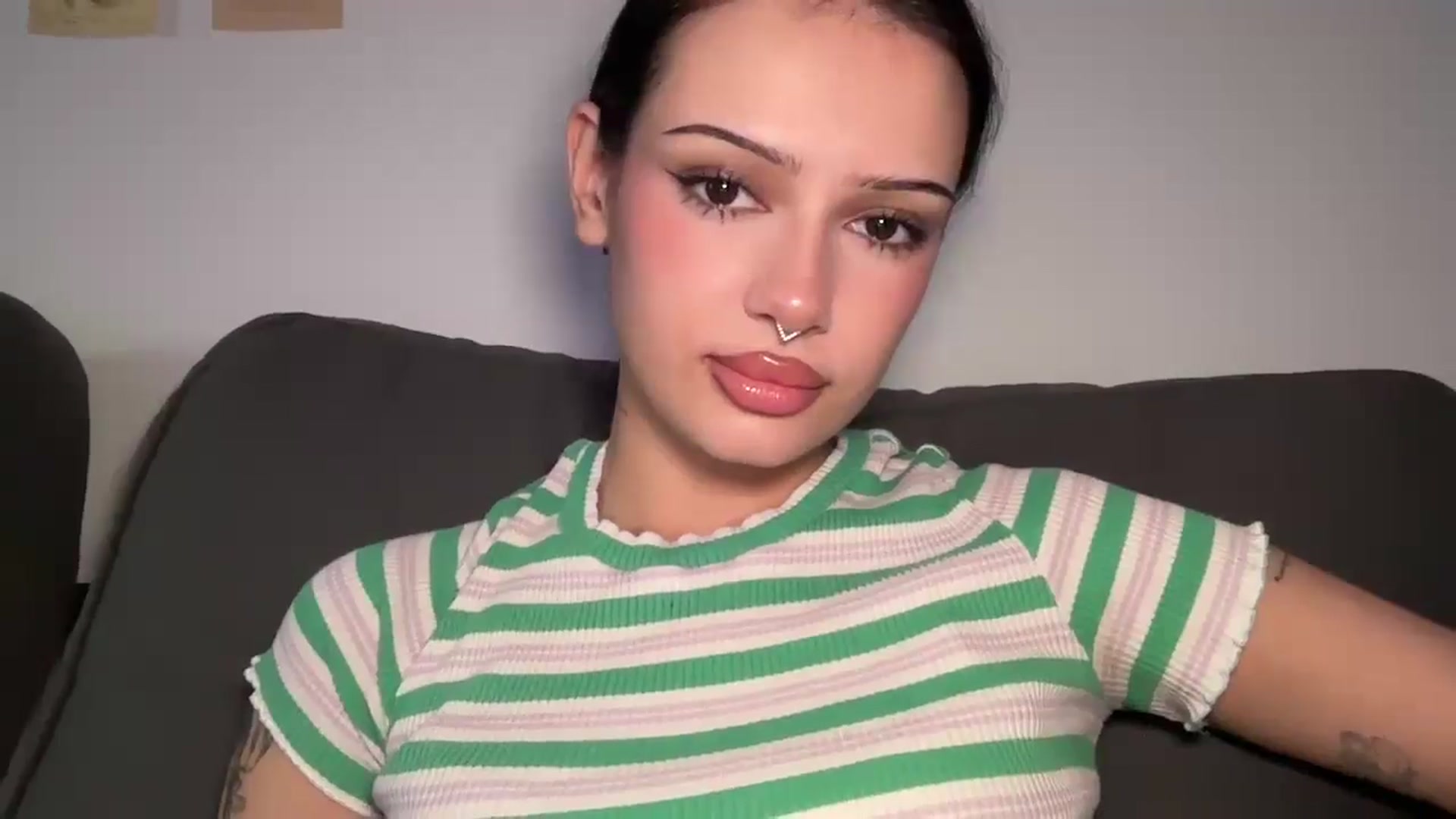 Gallery image thumbnail from mayflowwer's myfreecams stream on, 06/09/2025, 23:45 image 10 of 20