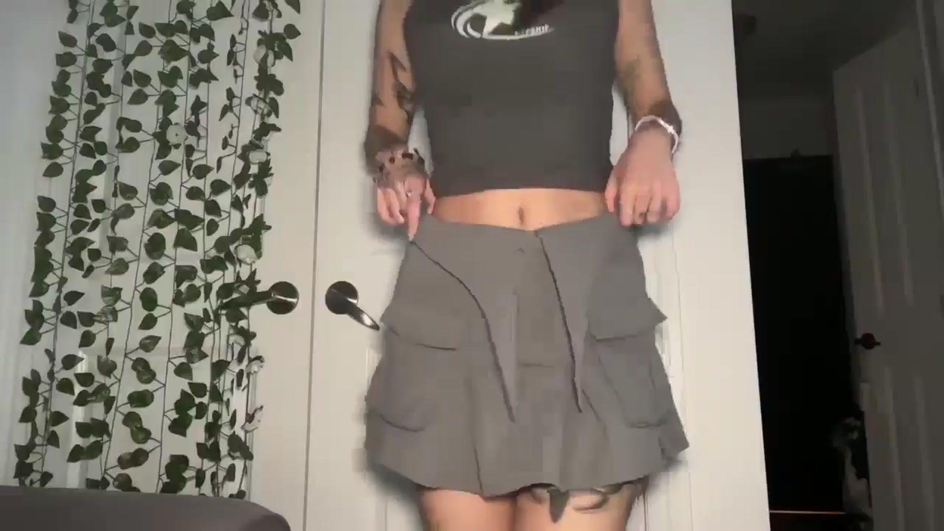 Gallery image thumbnail from mayflowwer's myfreecams stream on, 06/17/2025, 03:55 image 6 of 20