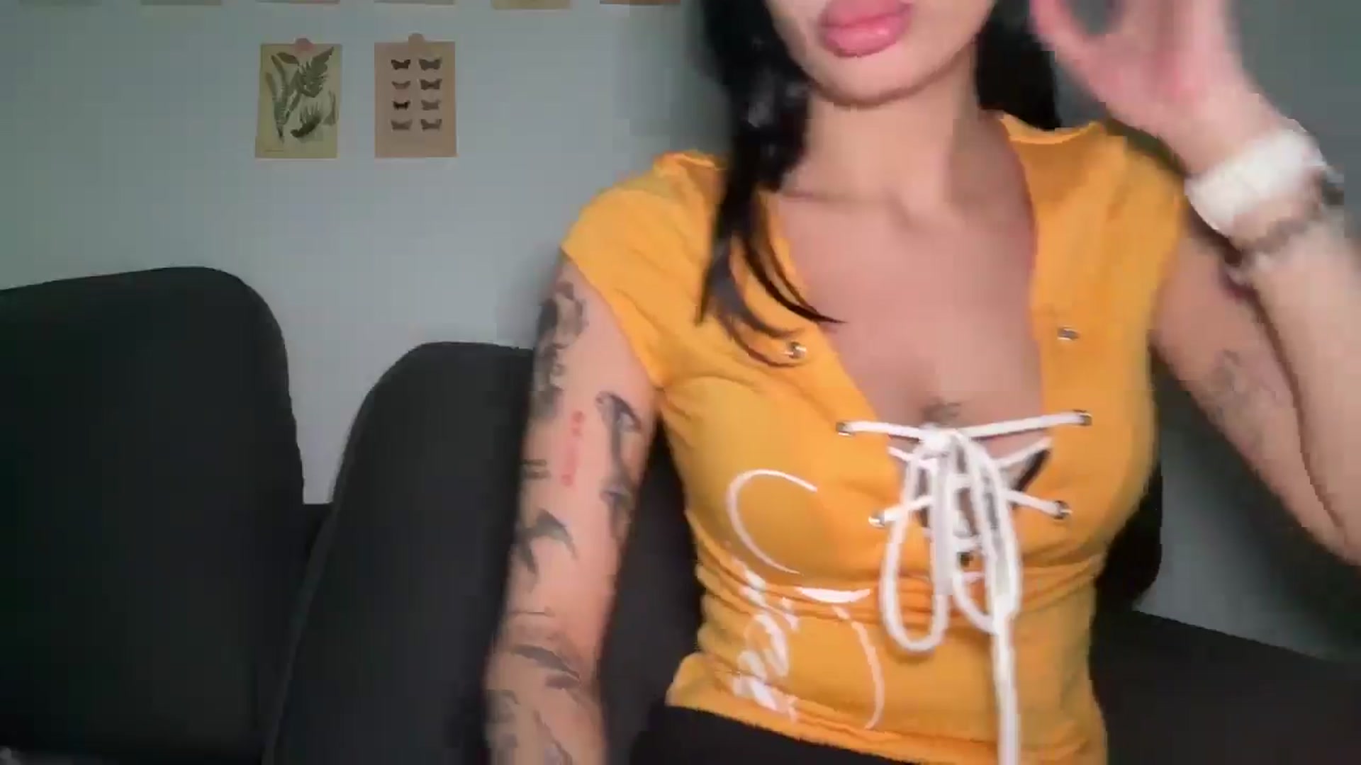 Gallery image thumbnail from mayflowwer's myfreecams stream on, 06/18/2025, 08:12 image 6 of 20