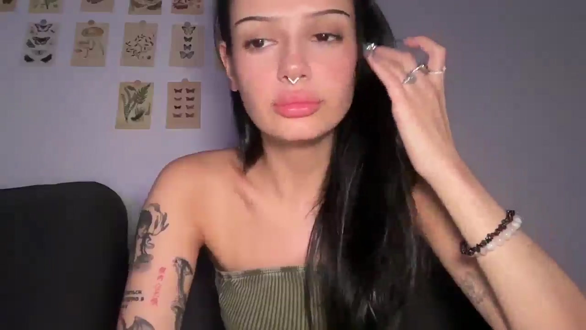Gallery image thumbnail from mayflowwer's myfreecams stream on, 06/19/2025, 07:38 image 13 of 20