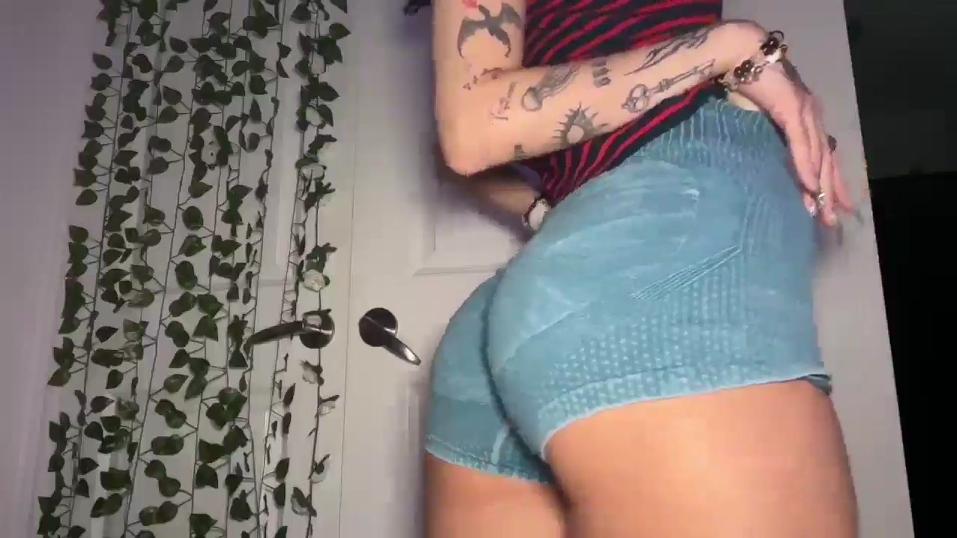 Gallery image thumbnail from mayflowwer's myfreecams stream on, 06/24/2025, 05:59 image 14 of 20