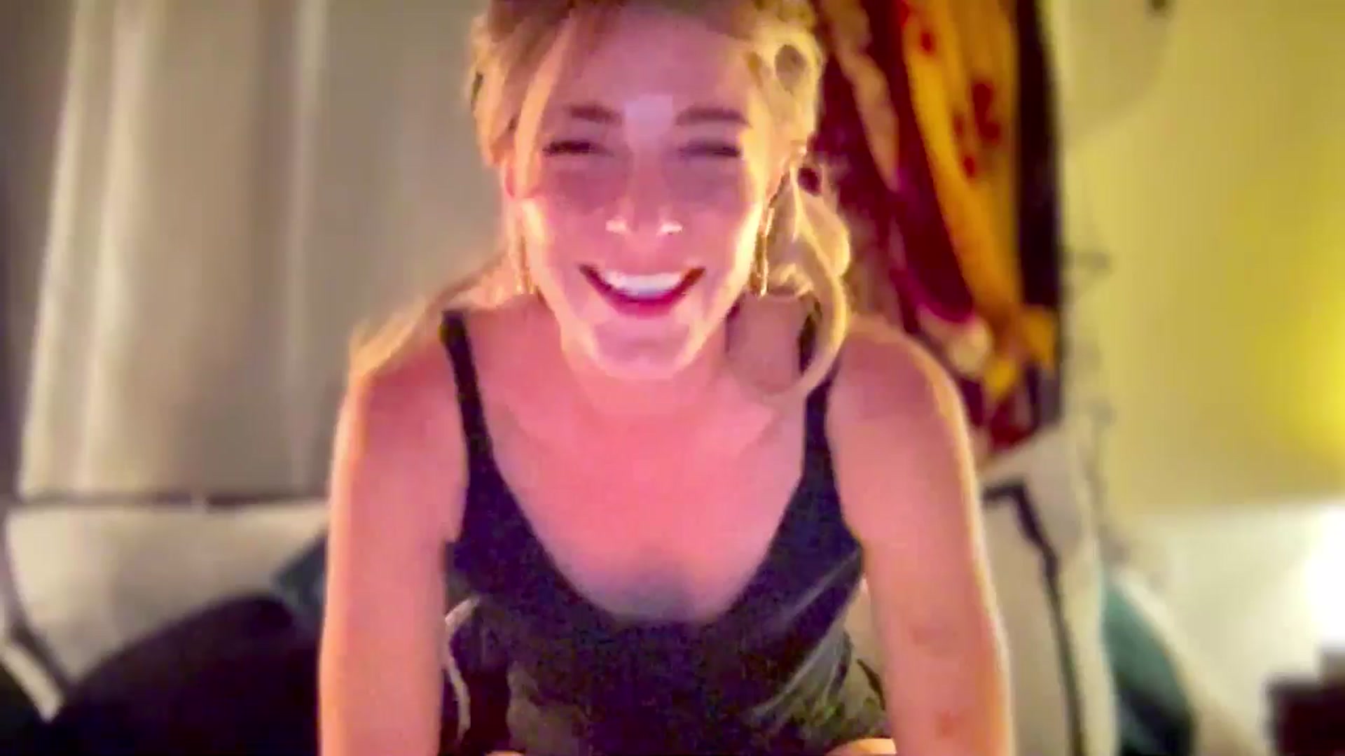 Gallery image thumbnail from maythegr8ness's myfreecams stream on, 09/03/2024, 09:28 image 10 of 20