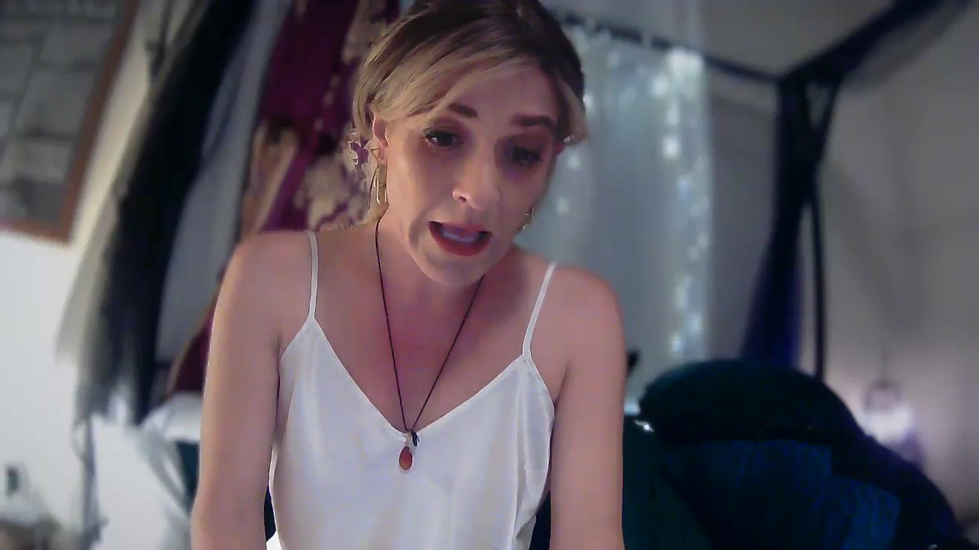 Gallery image thumbnail from maythegr8ness's myfreecams stream on, 09/21/2024, 10:19 image 12 of 20