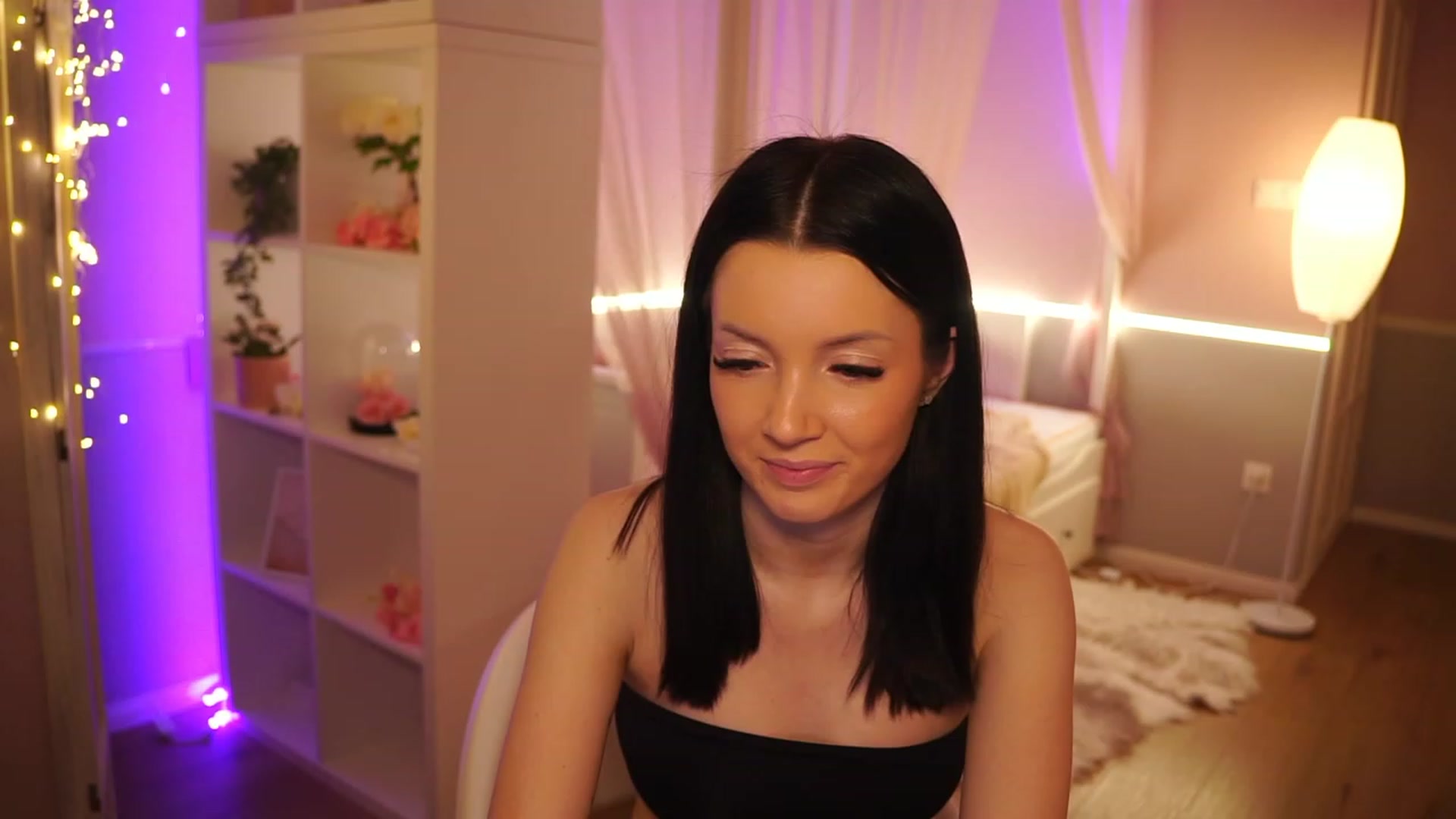 Gallery image thumbnail from mayya__'s myfreecams stream on, 04/08/2023, 16:32 image 20 of 20