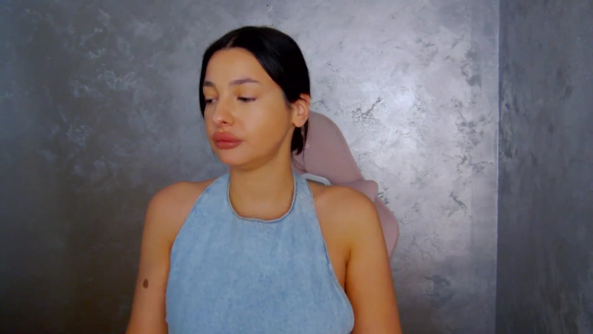 Gallery image thumbnail from meliiis_'s myfreecams stream on, 03/10/2026, 16:08 image 14 of 20