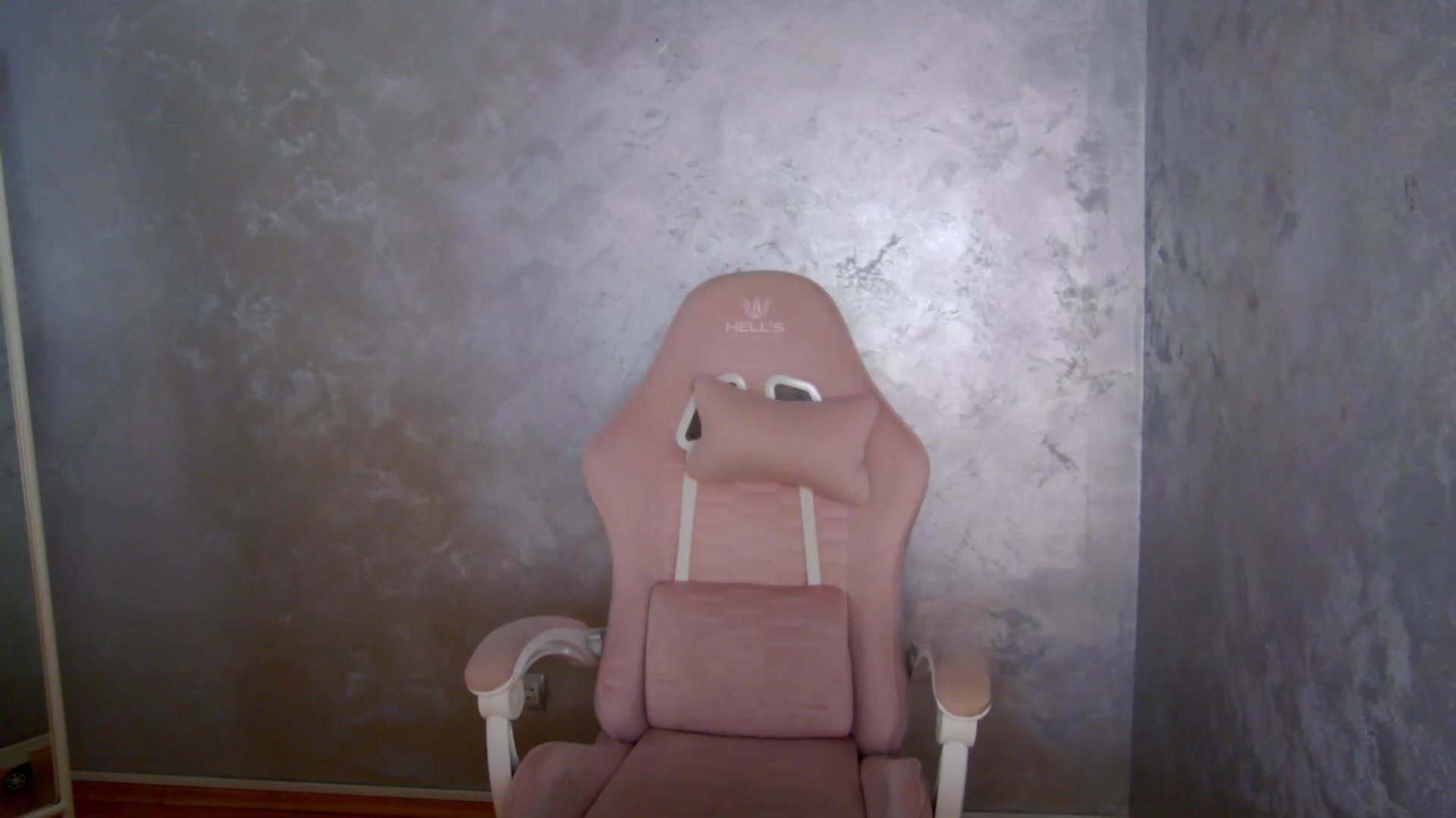 Gallery image thumbnail from meliiis_'s myfreecams stream on, 03/10/2026, 16:08 image 6 of 20