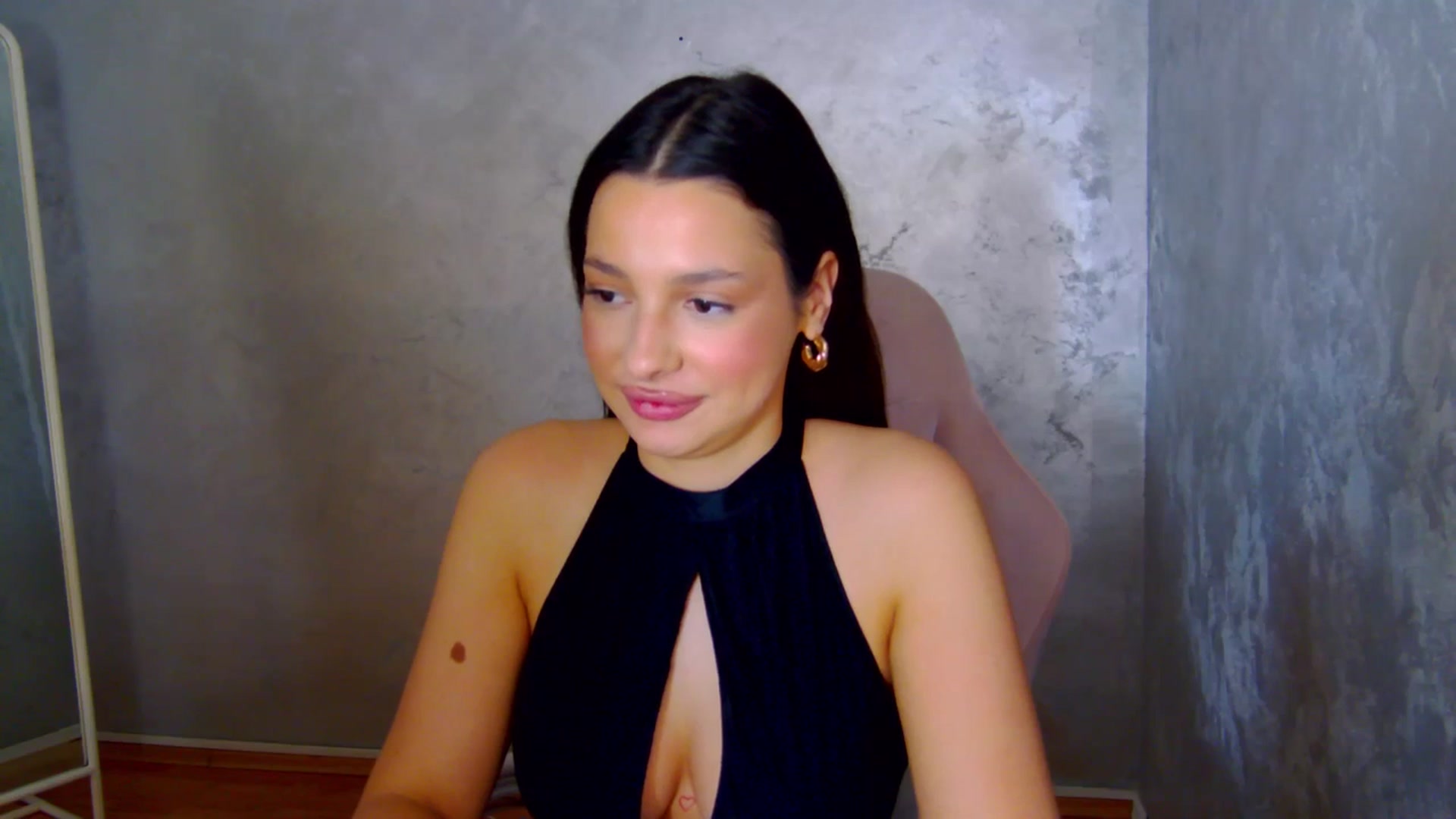 Gallery image thumbnail from meliiis_'s myfreecams stream on, 03/12/2026, 15:53 image 18 of 20