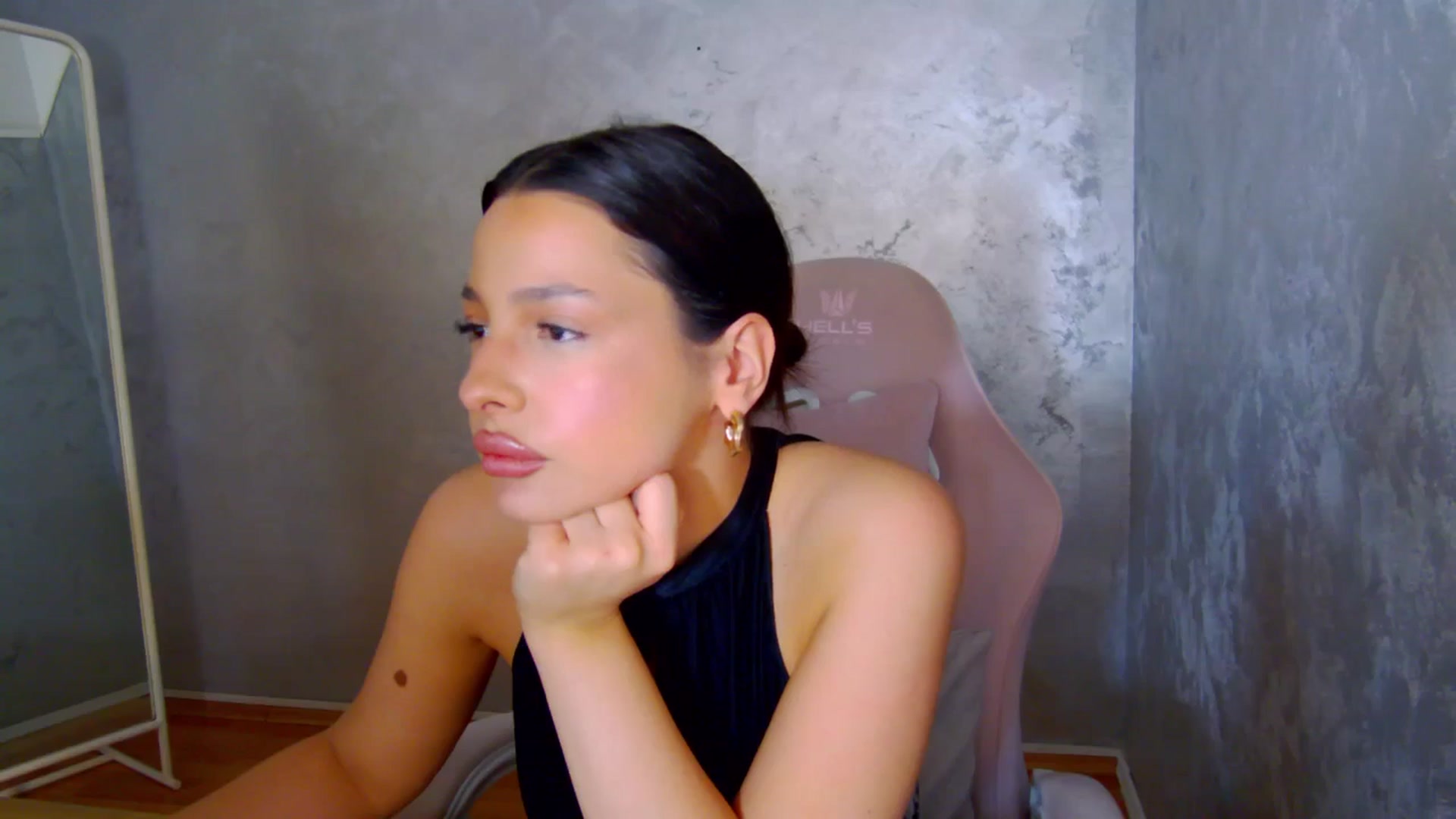 Gallery image thumbnail from meliiis_'s myfreecams stream on, 03/12/2026, 15:53 image 2 of 20