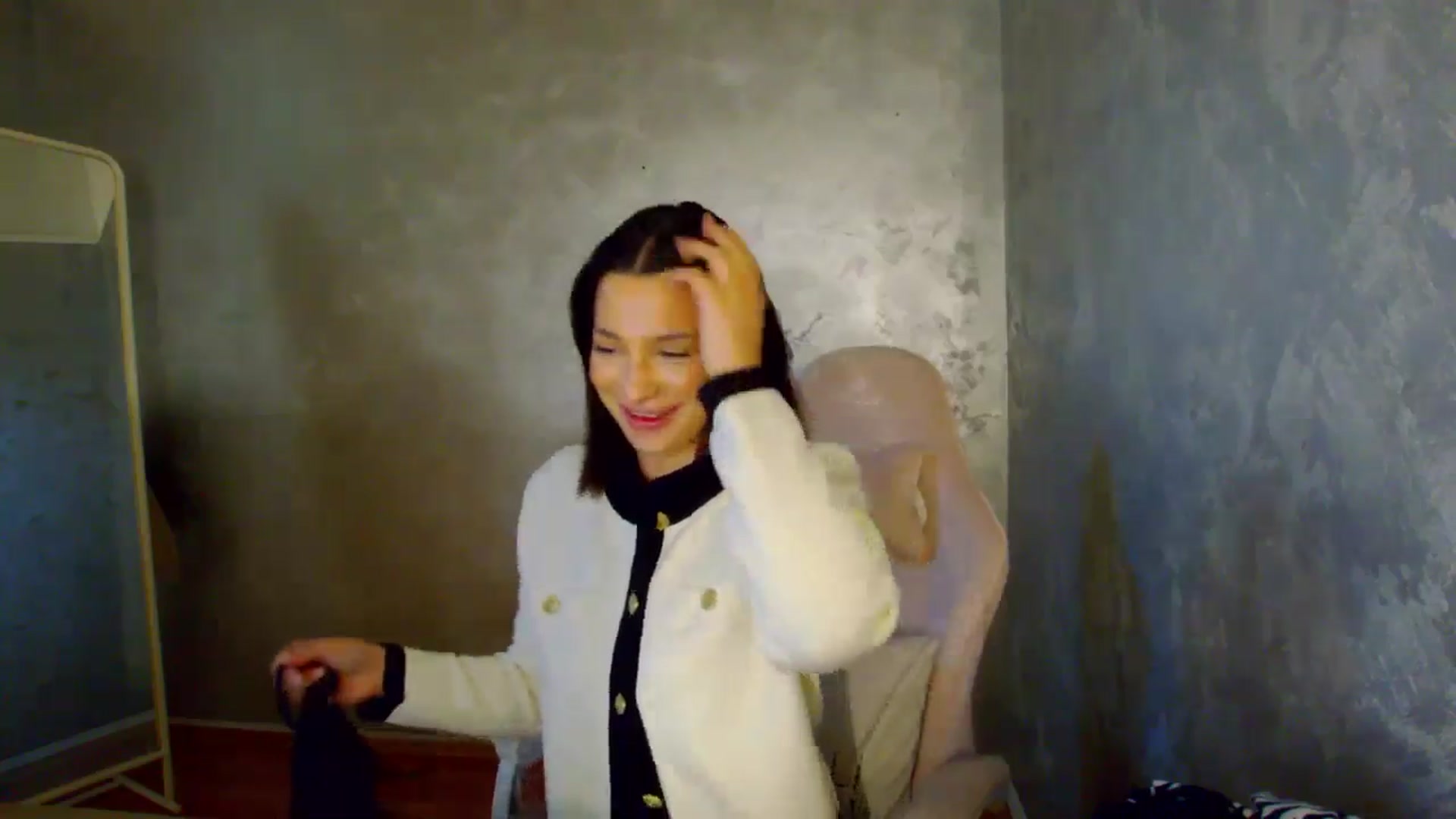 Gallery image thumbnail from meliiis_'s myfreecams stream on, 03/12/2026, 17:48 image 7 of 20
