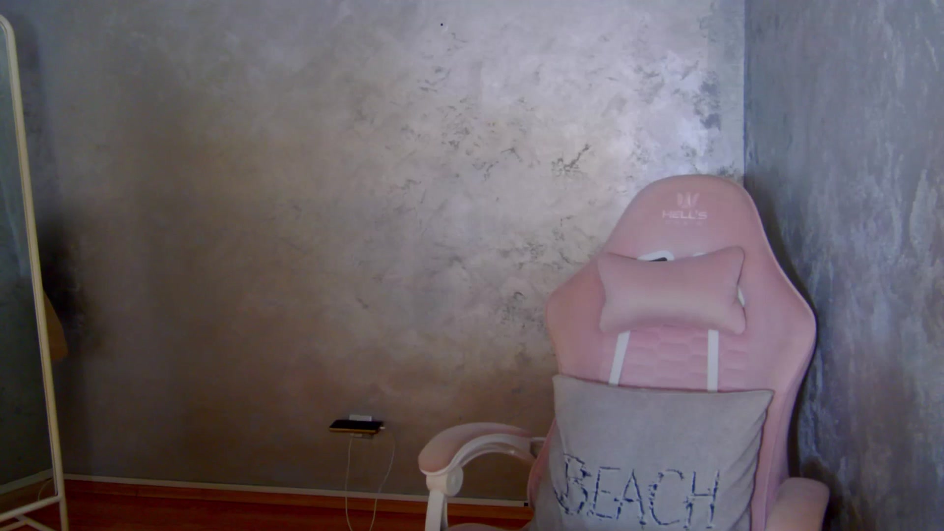 Gallery image thumbnail from meliiis_'s myfreecams stream on, 03/12/2026, 17:48 image 1 of 20