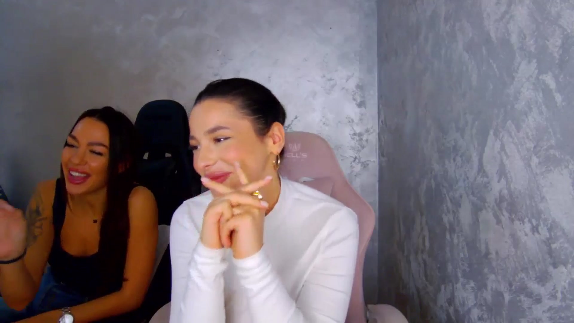 Gallery image thumbnail from meliiis_'s myfreecams stream on, 03/13/2026, 13:36 image 17 of 20