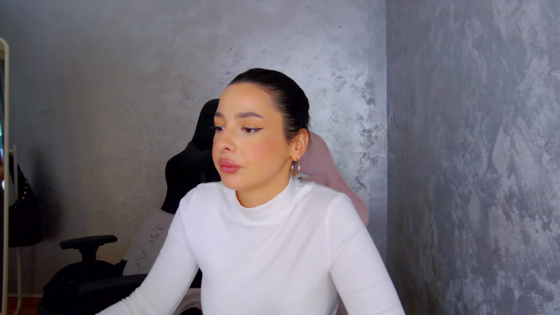 Gallery image thumbnail from meliiis_'s myfreecams stream on, 03/13/2026, 13:36 image 1 of 20