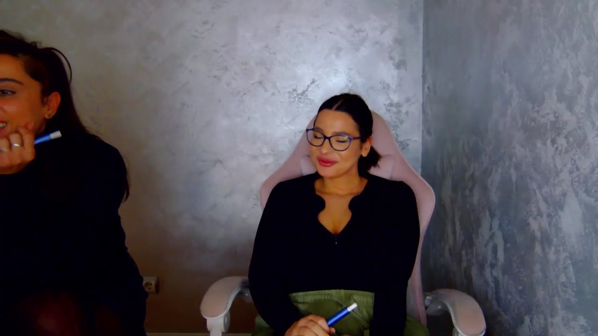 Gallery image thumbnail from meliiis_'s myfreecams stream on, 03/18/2026, 16:09 image 14 of 20