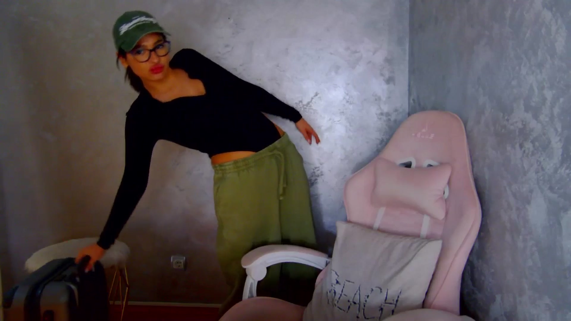 Gallery image thumbnail from meliiis_'s myfreecams stream on, 03/18/2026, 19:42 image 20 of 20