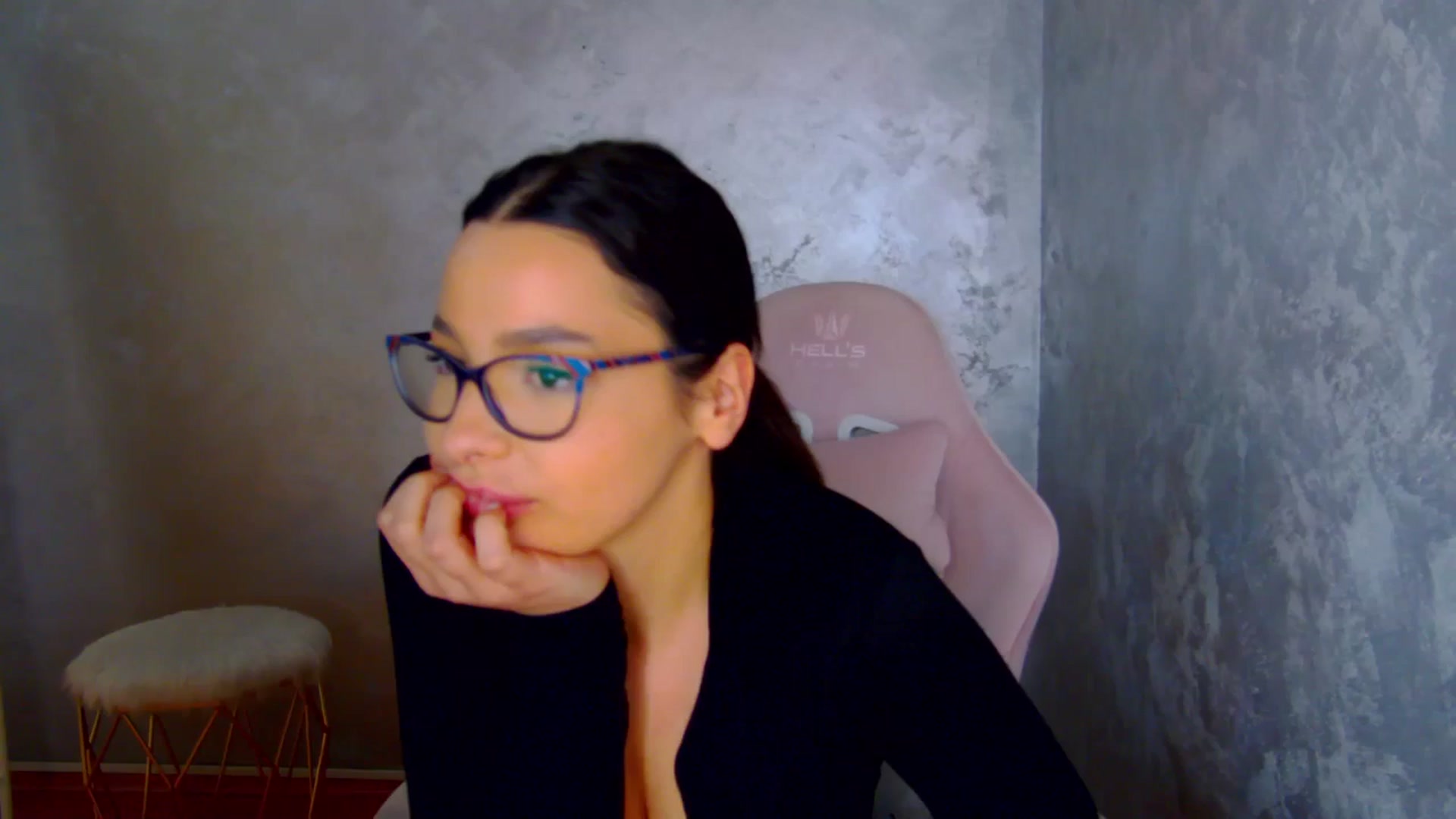 Gallery image thumbnail from meliiis_'s myfreecams stream on, 03/18/2026, 19:42 image 15 of 20