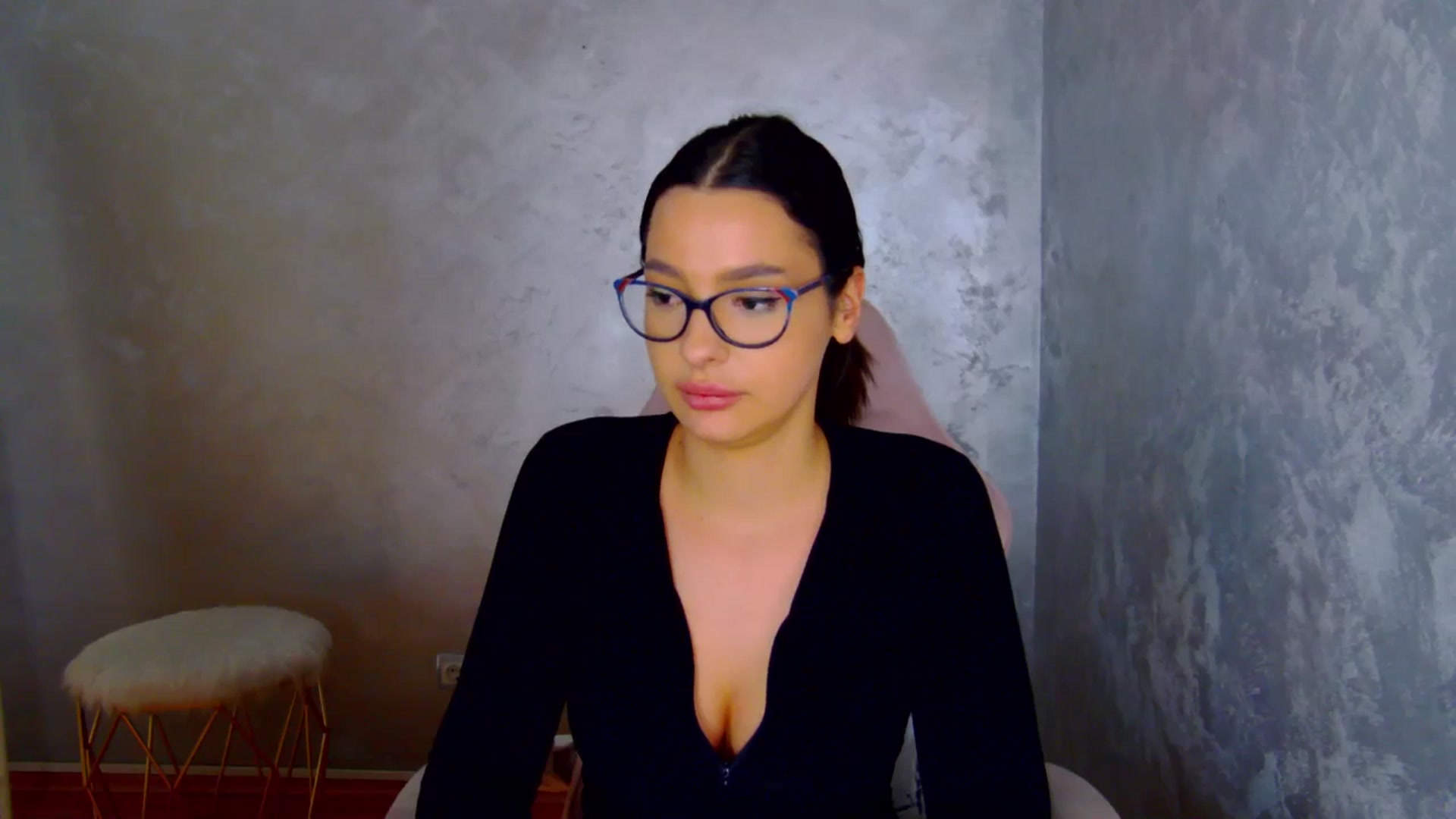 Gallery image thumbnail from meliiis_'s myfreecams stream on, 03/18/2026, 19:42 image 17 of 20