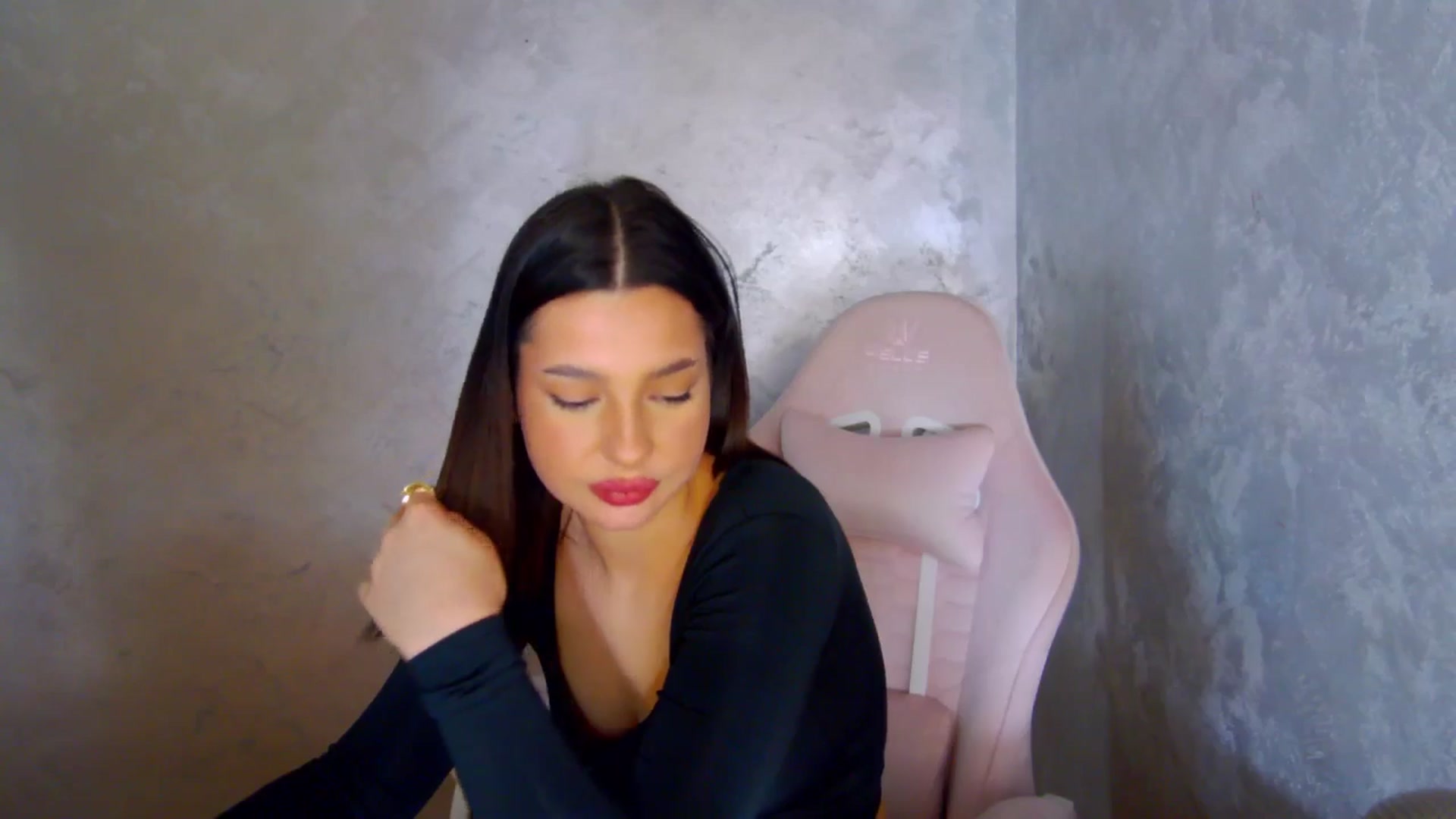 Gallery image thumbnail from meliiis_'s myfreecams stream on, 03/19/2026, 15:37 image 17 of 20