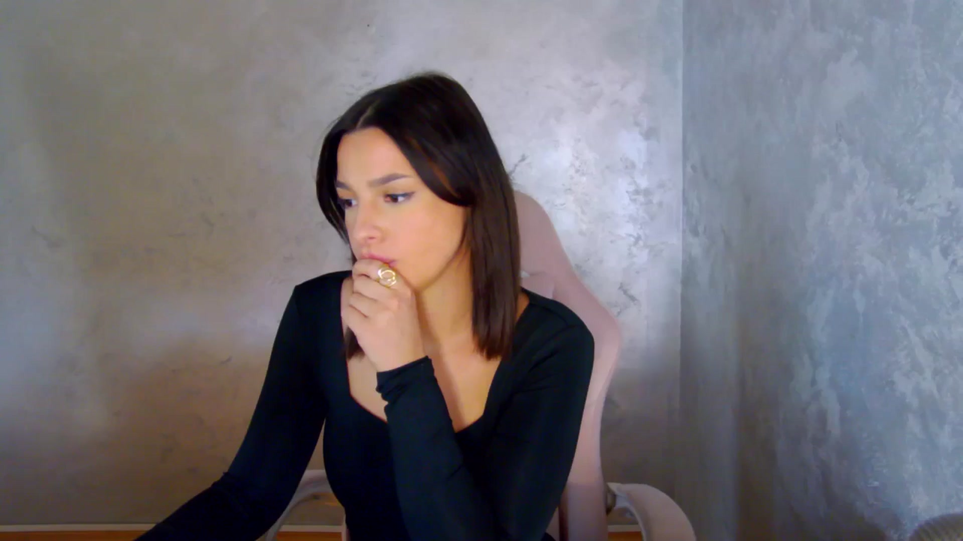 Gallery image thumbnail from meliiis_'s myfreecams stream on, 03/19/2026, 19:57 image 1 of 20