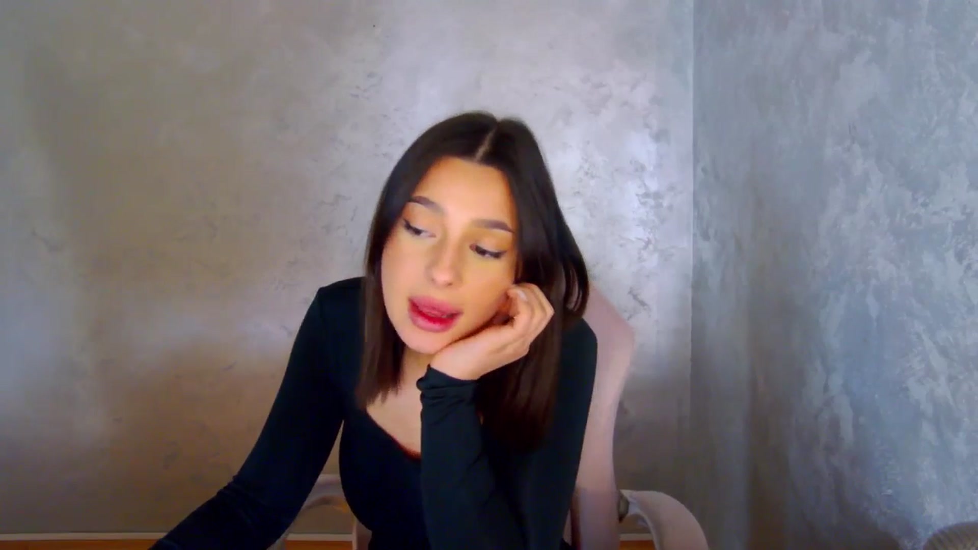 Gallery image thumbnail from meliiis_'s myfreecams stream on, 03/19/2026, 19:57 image 4 of 20