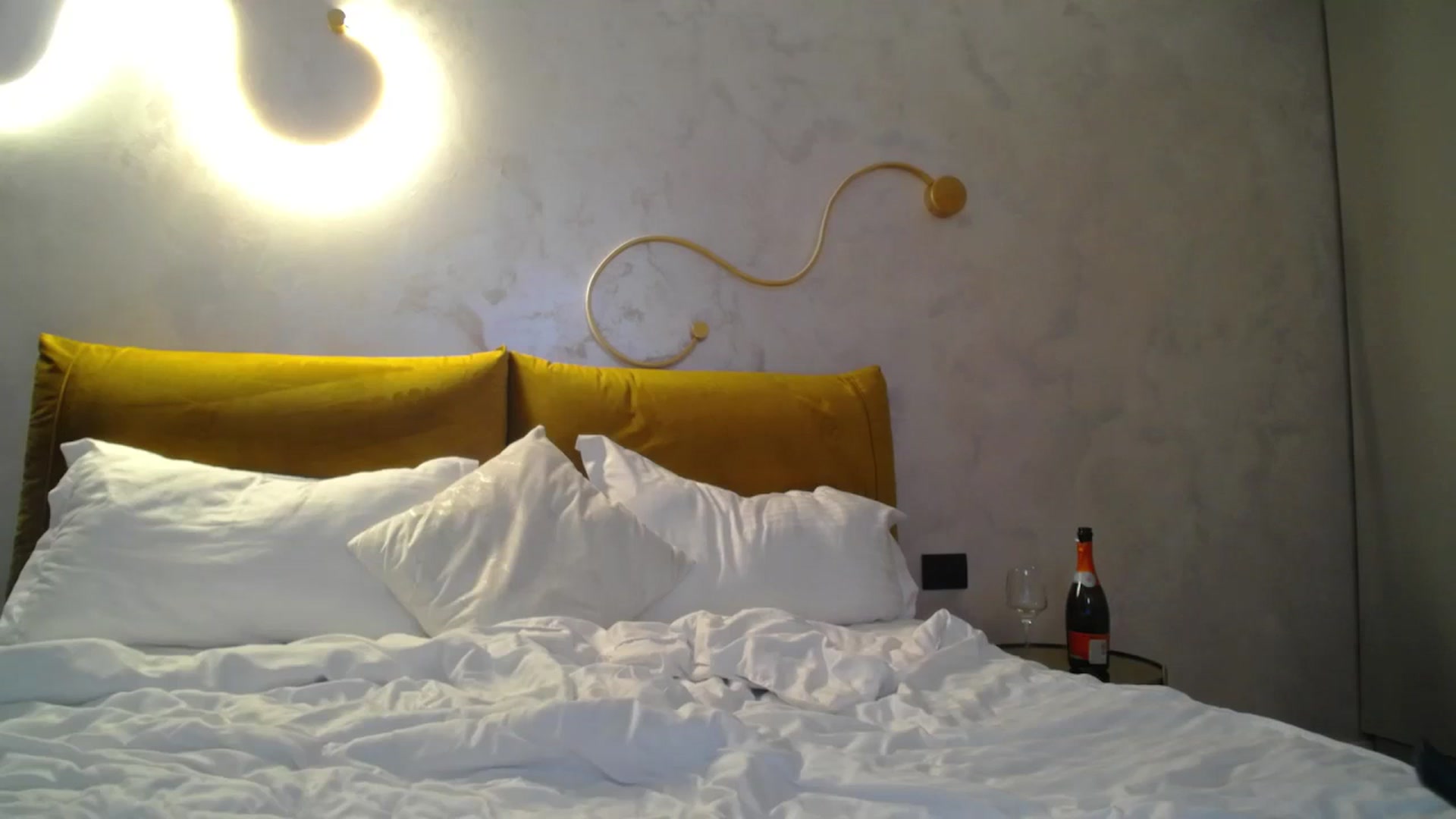 Gallery image thumbnail from meliiis_'s myfreecams stream on, 03/20/2026, 18:07 image 18 of 20