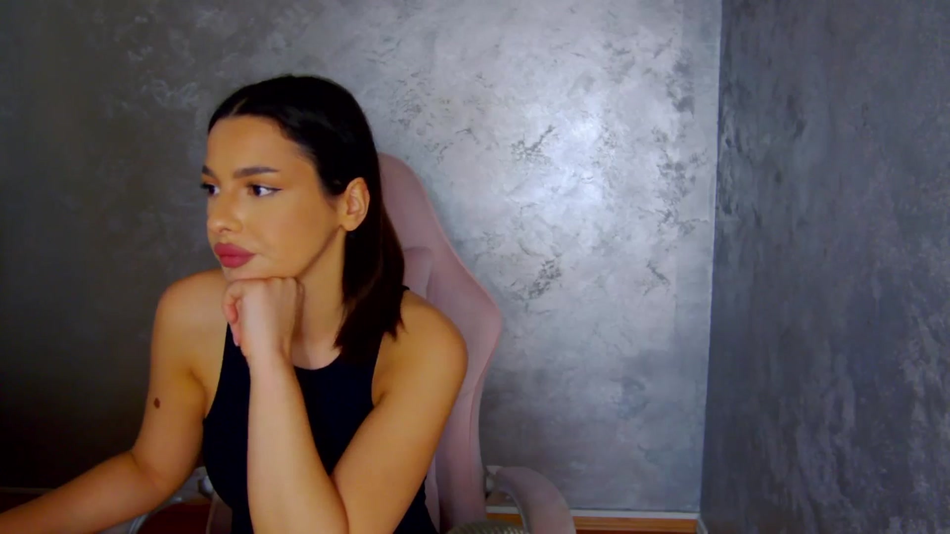 Gallery image thumbnail from meliiis_'s myfreecams stream on, 03/23/2026, 15:53 image 8 of 20