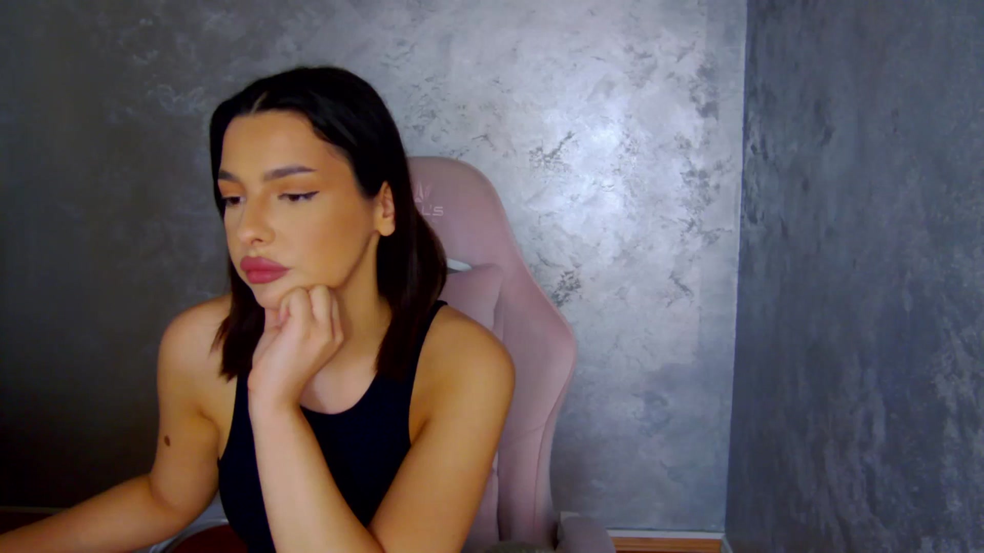 Gallery image thumbnail from meliiis_'s myfreecams stream on, 03/23/2026, 15:53 image 2 of 20