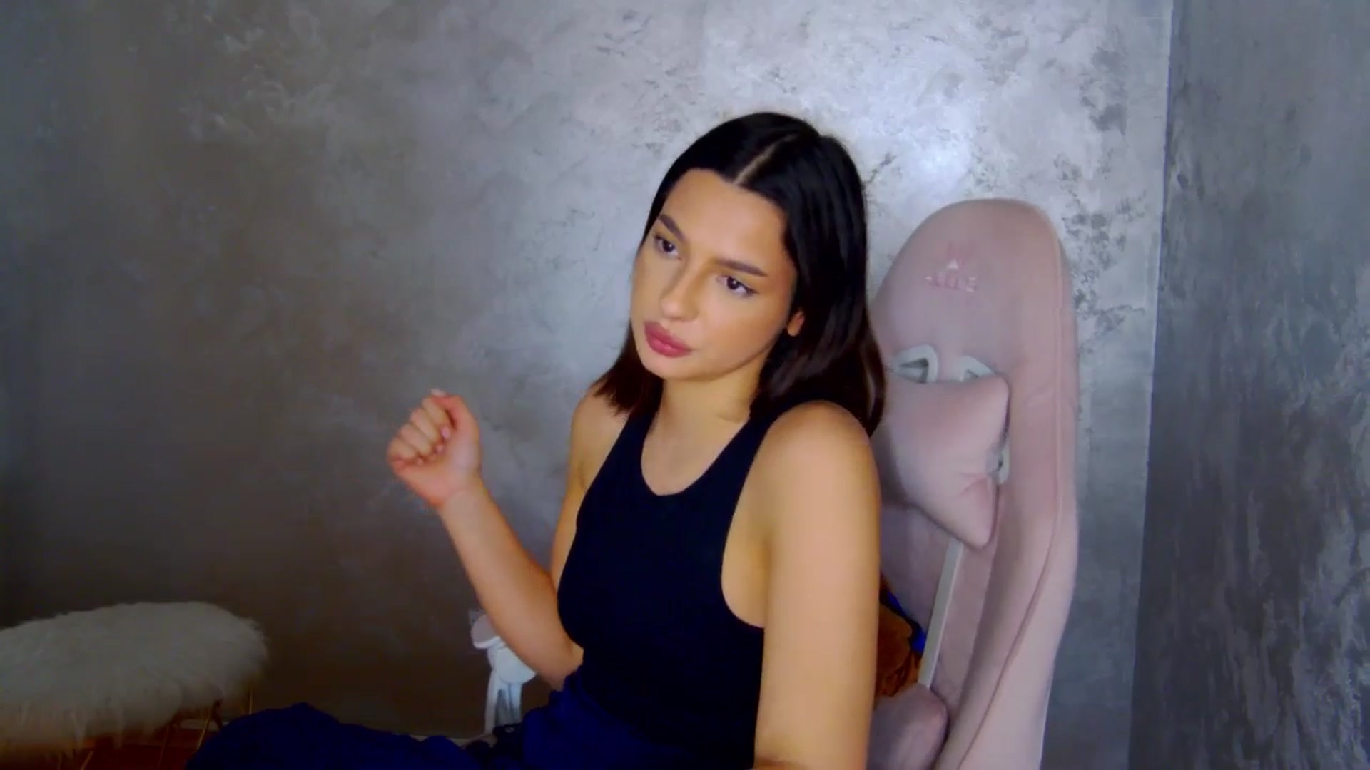 Gallery image thumbnail from meliiis_'s myfreecams stream on, 03/23/2026, 19:04 image 5 of 20
