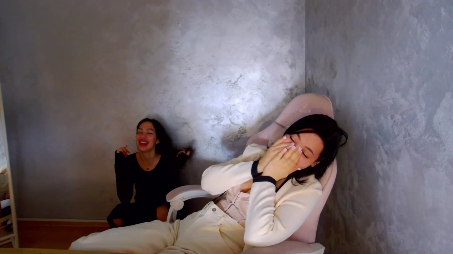 Gallery image thumbnail from meliiis_'s myfreecams stream on, 03/26/2026, 16:10 image 10 of 20