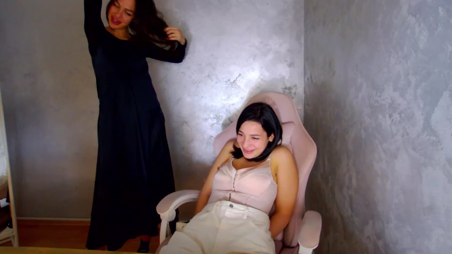 Gallery image thumbnail from meliiis_'s myfreecams stream on, 03/26/2026, 16:10 image 11 of 20