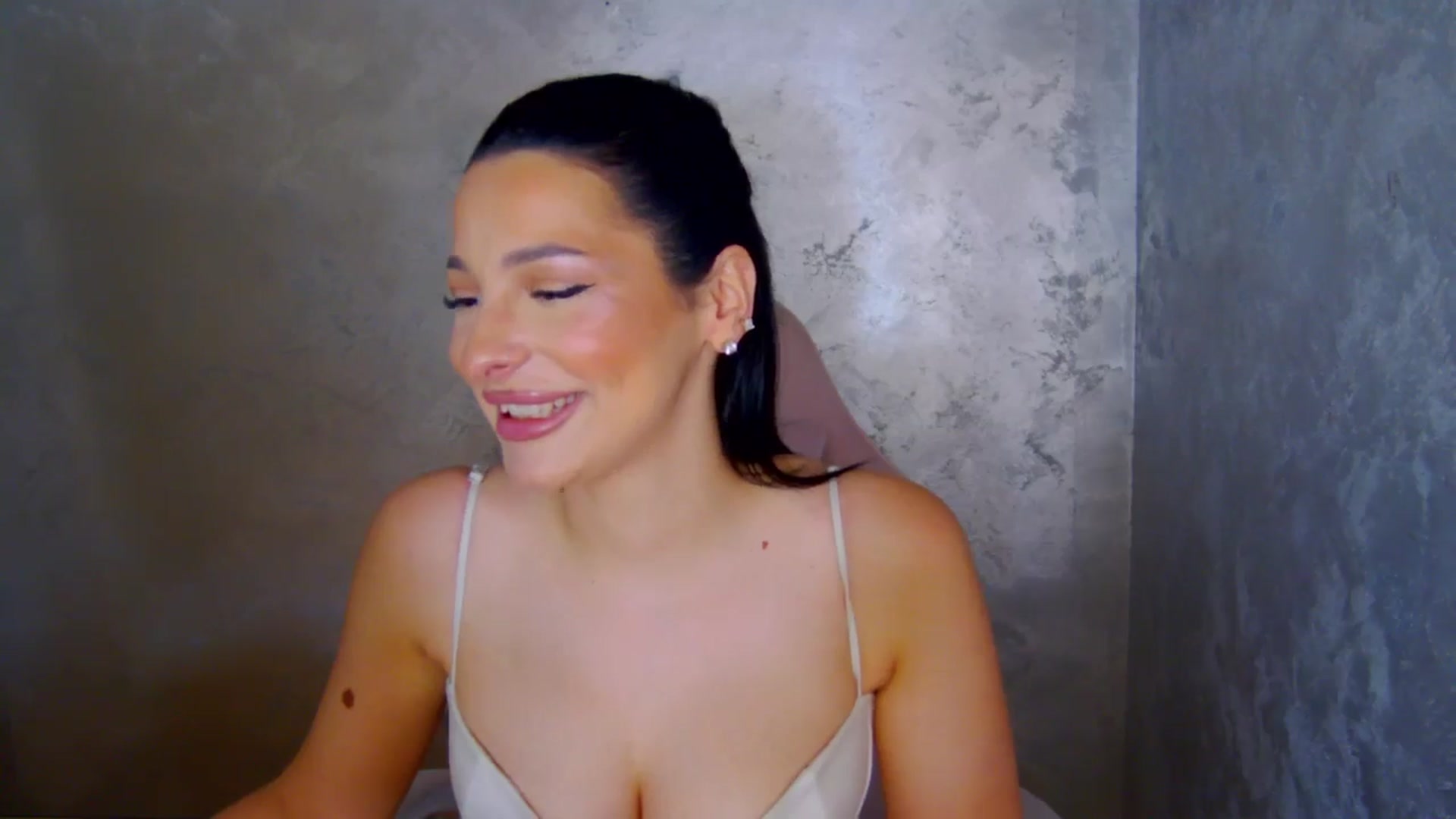 Gallery image thumbnail from meliiis_'s myfreecams stream on, 03/28/2026, 17:23 image 20 of 20