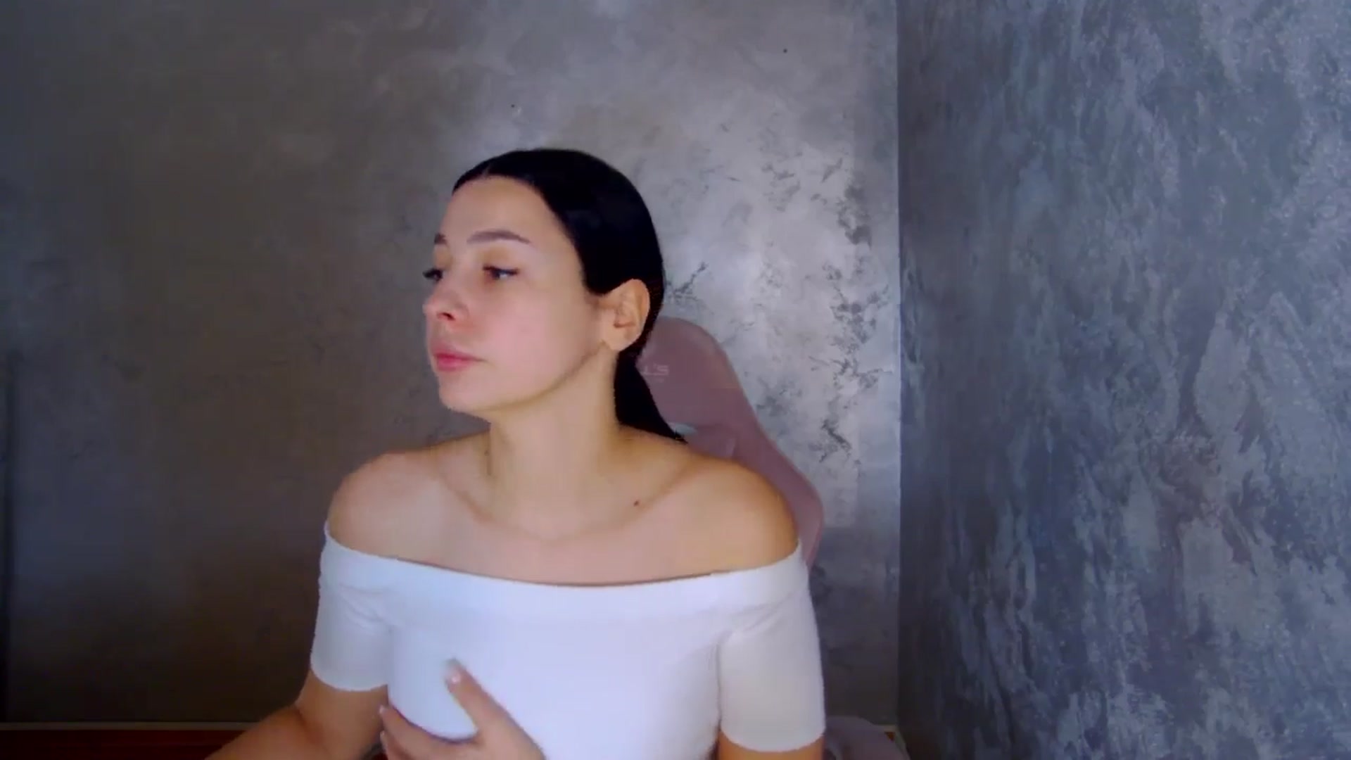 Gallery image thumbnail from meliiis_'s myfreecams stream on, 03/31/2026, 14:22 image 9 of 20