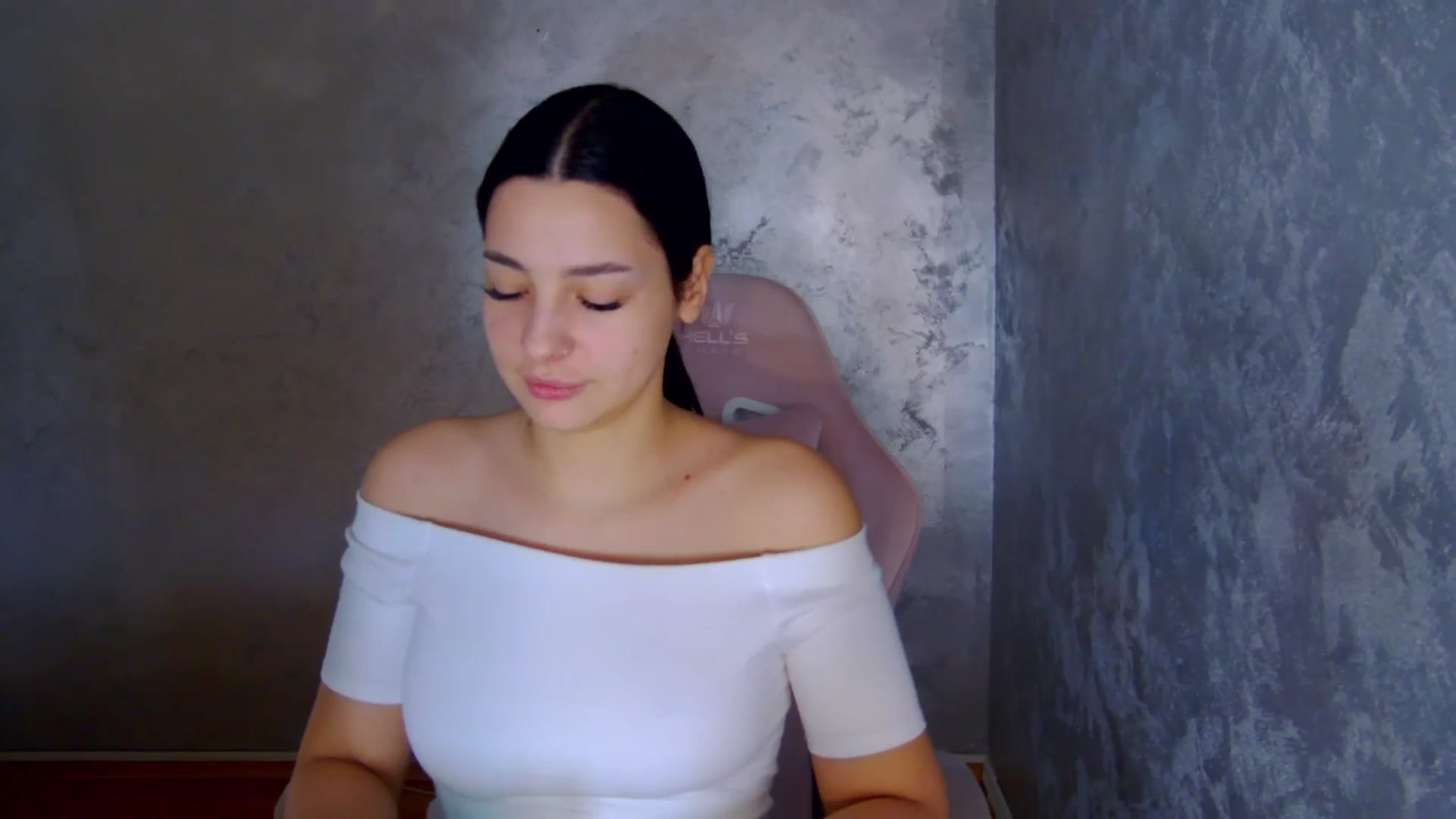 Gallery image thumbnail from meliiis_'s myfreecams stream on, 03/31/2026, 14:22 image 2 of 20
