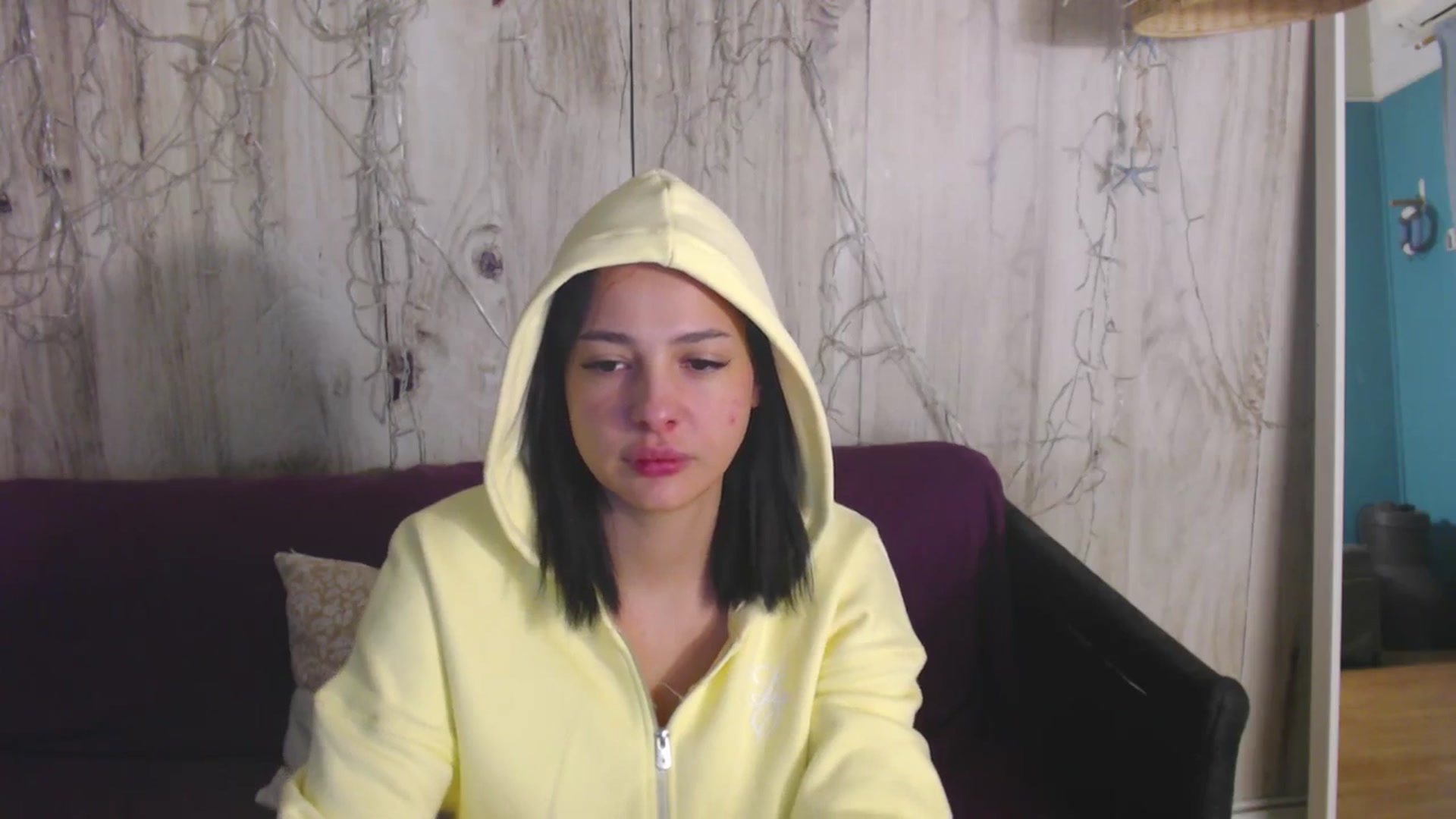 Gallery image thumbnail from meliiis_'s myfreecams stream on, 04/01/2026, 18:39 image 18 of 20
