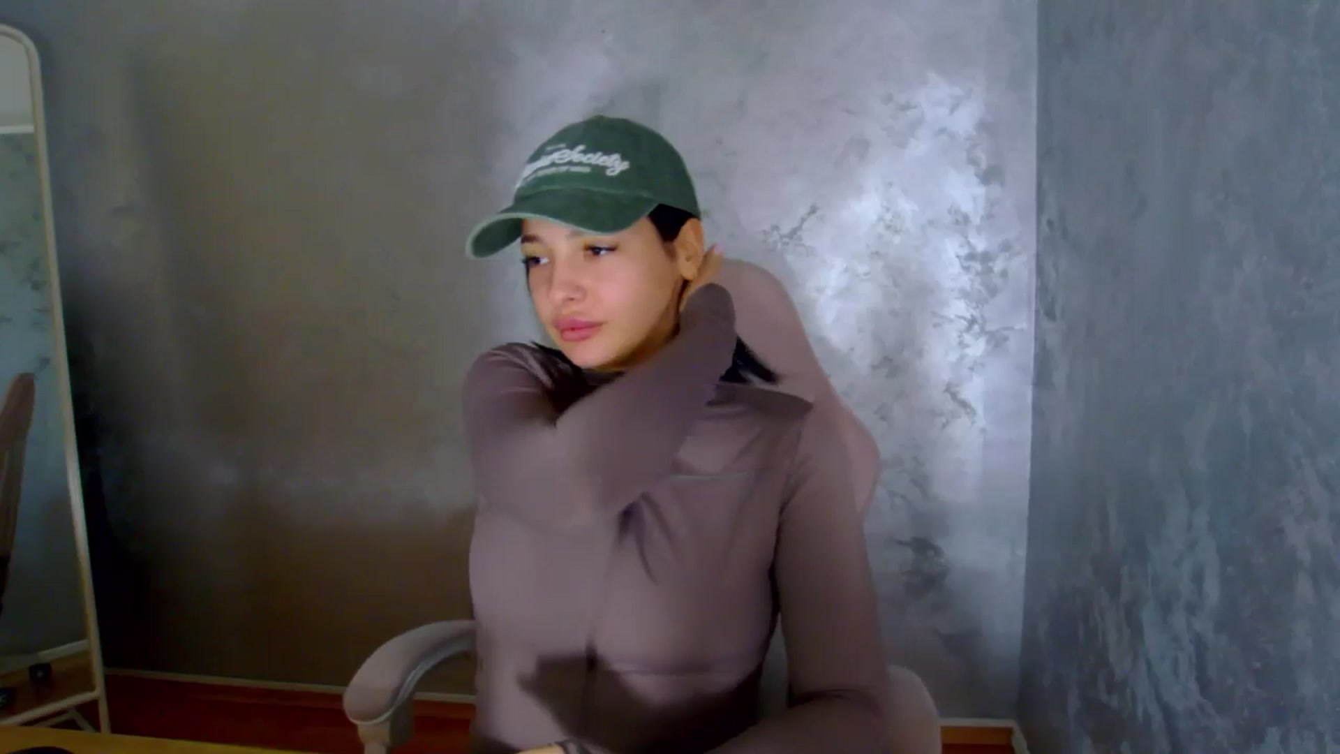 Gallery image thumbnail from meliiis_'s myfreecams stream on, 04/02/2026, 15:16 image 10 of 20