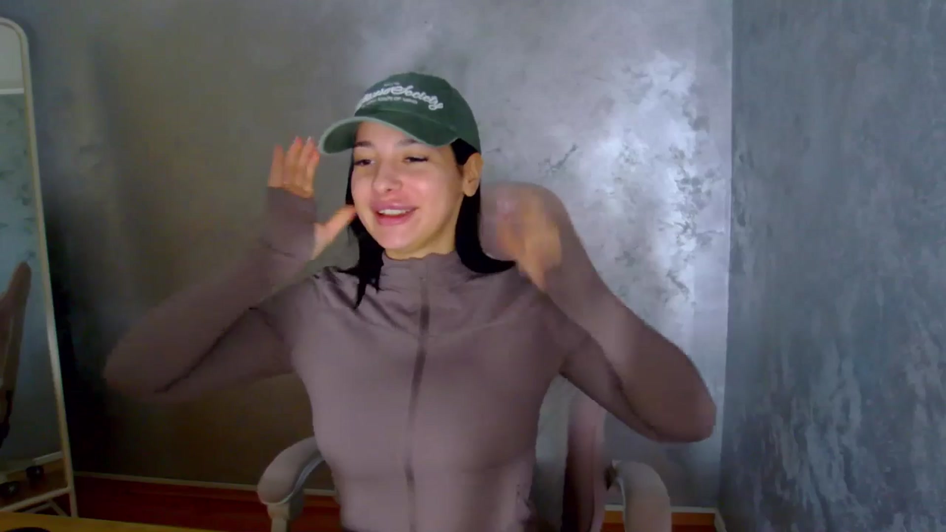 Gallery image thumbnail from meliiis_'s myfreecams stream on, 04/02/2026, 15:16 image 11 of 20