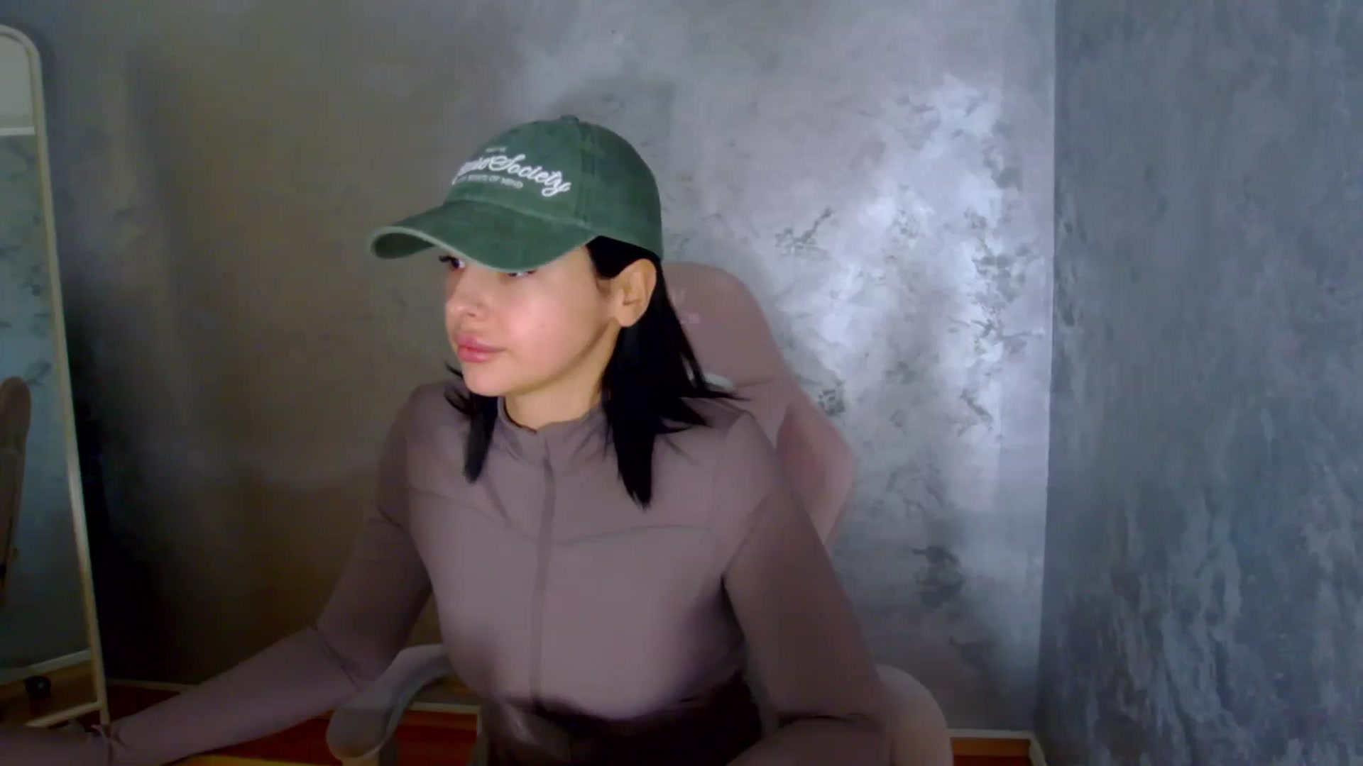 Gallery image thumbnail from meliiis_'s myfreecams stream on, 04/02/2026, 15:16 image 8 of 20