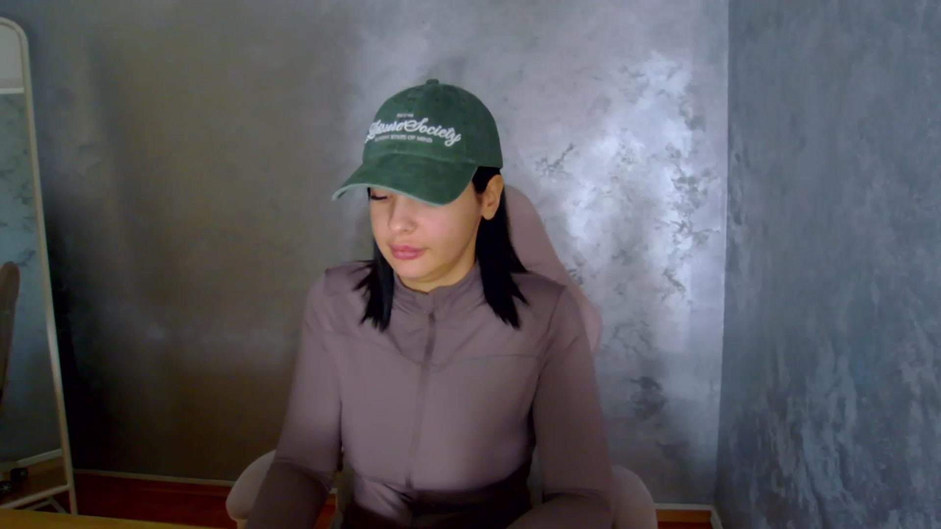 Gallery image thumbnail from meliiis_'s myfreecams stream on, 04/02/2026, 15:16 image 7 of 20