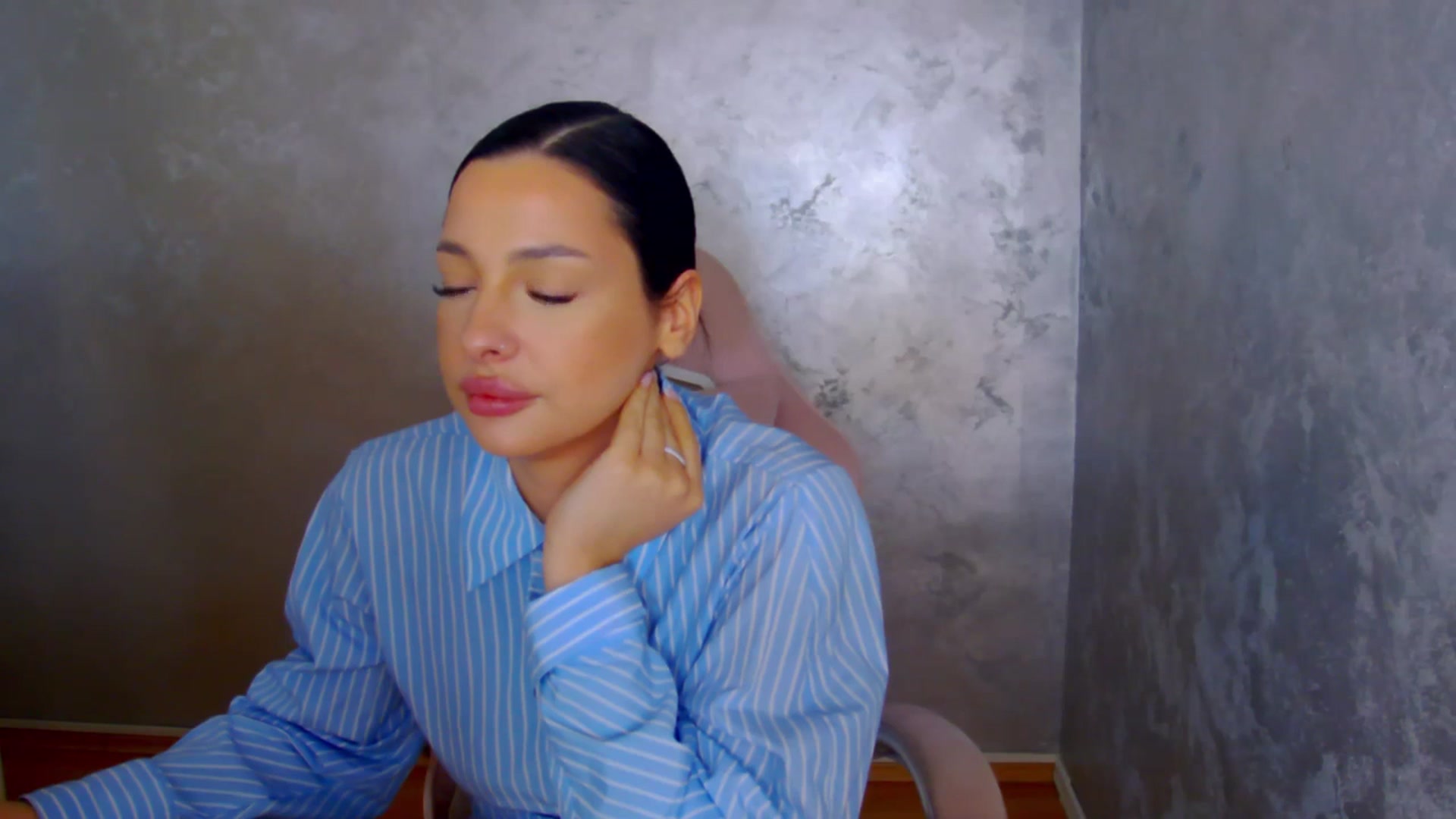Gallery image thumbnail from meliiis_'s myfreecams stream on, 04/03/2026, 14:53 image 3 of 20