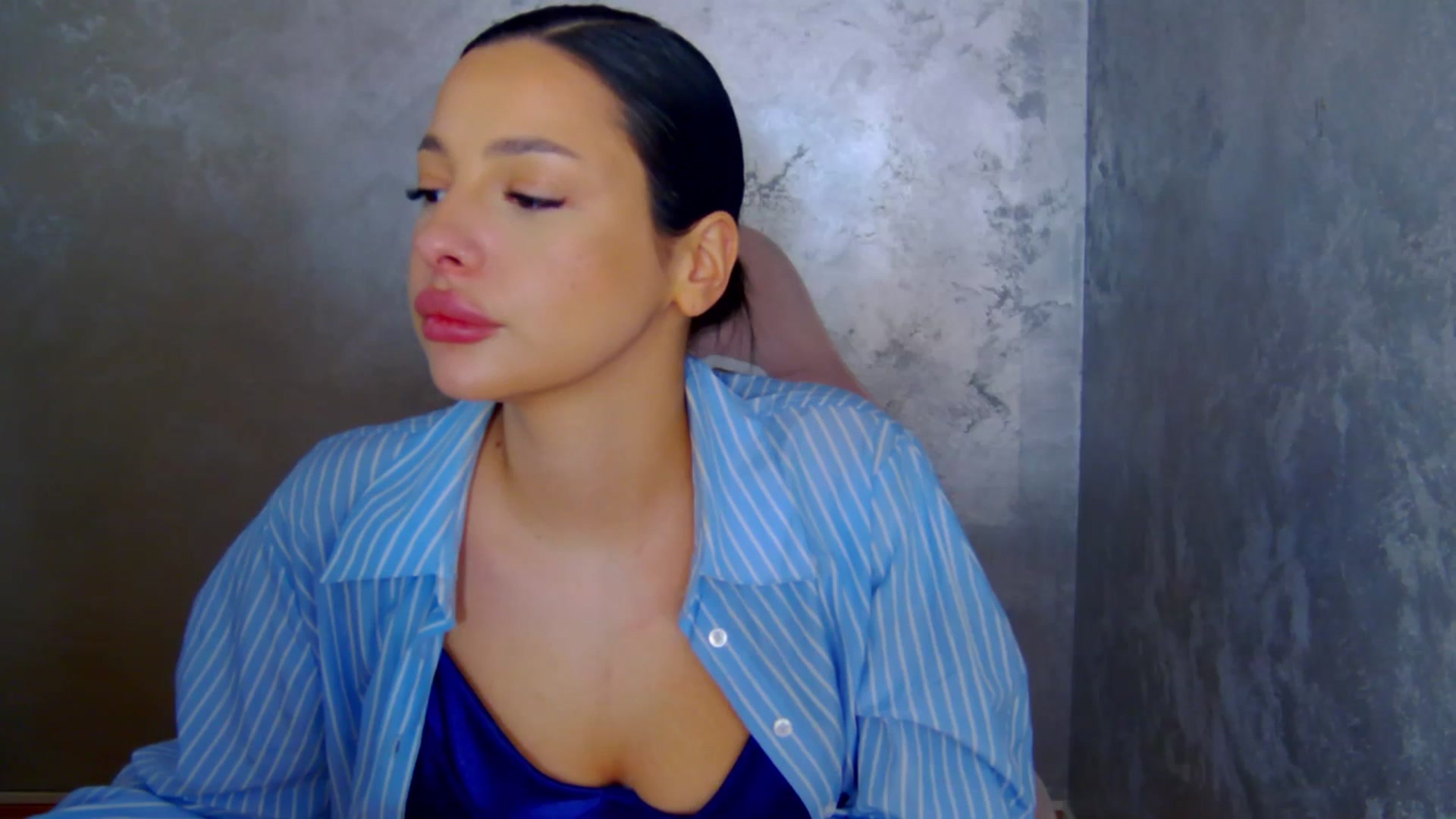 Gallery image thumbnail from meliiis_'s myfreecams stream on, 04/03/2026, 14:53 image 14 of 20