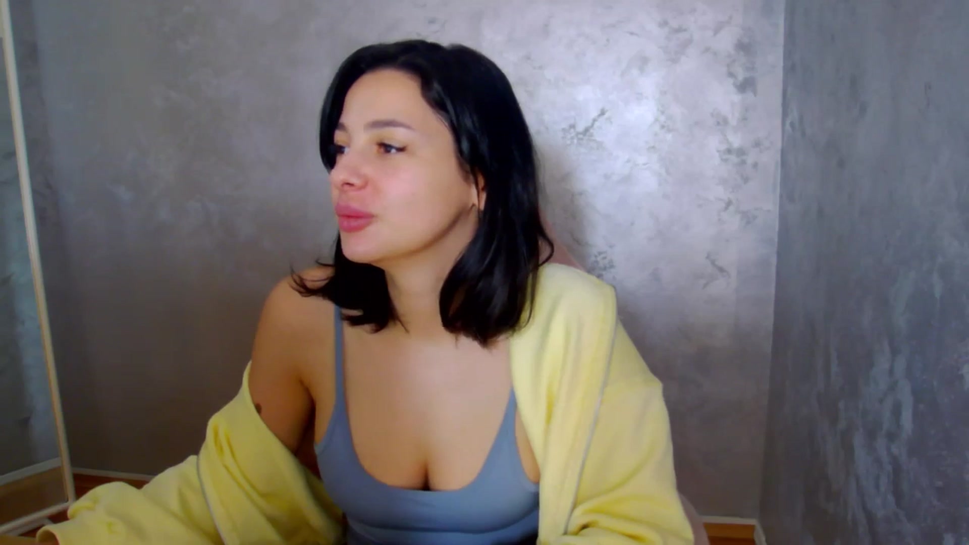 Gallery image thumbnail from meliiis_'s myfreecams stream on, 04/04/2026, 14:27 image 2 of 20